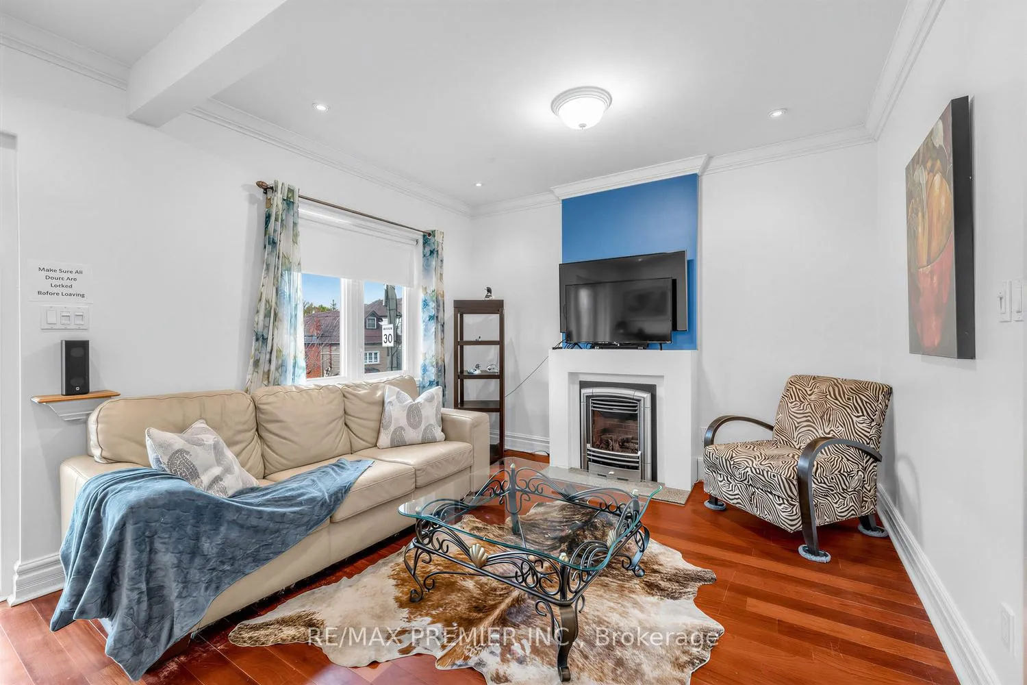 Photo 4 of 144 Westlake Avenue, Toronto, Woodbine-Lumsden — HOMEH