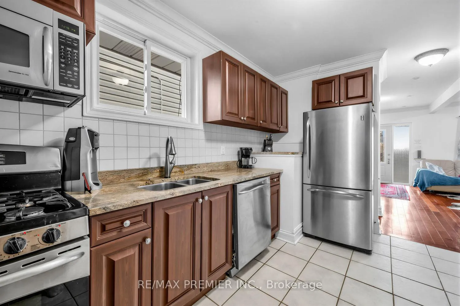 Photo 7 of 144 Westlake Avenue, Toronto, Woodbine-Lumsden — HOMEH