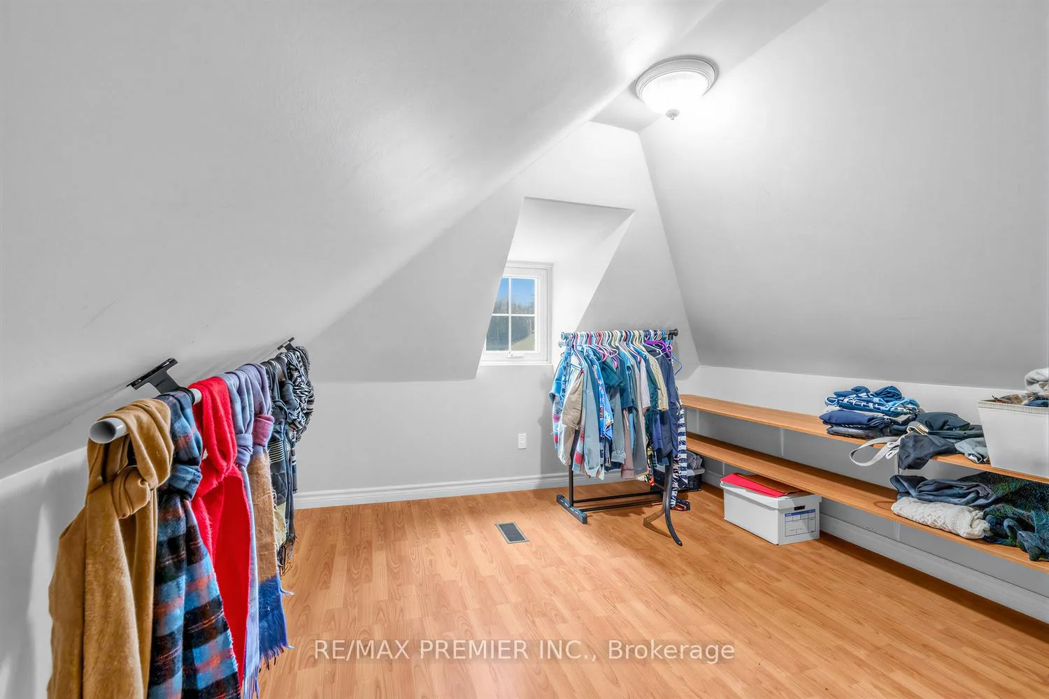 Photo 14 of 144 Westlake Avenue, Toronto, Woodbine-Lumsden — HOMEH