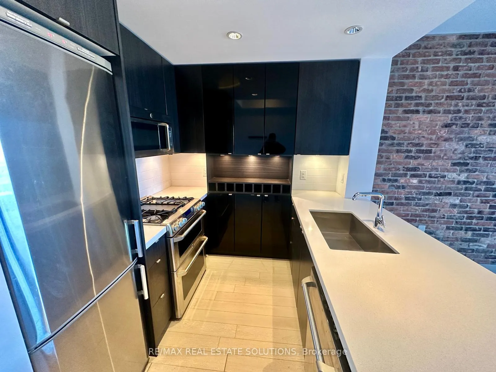 Photo 4 of Unit 507, 88 Colgate Avenue, Toronto, South Riverdale — HOMEH
