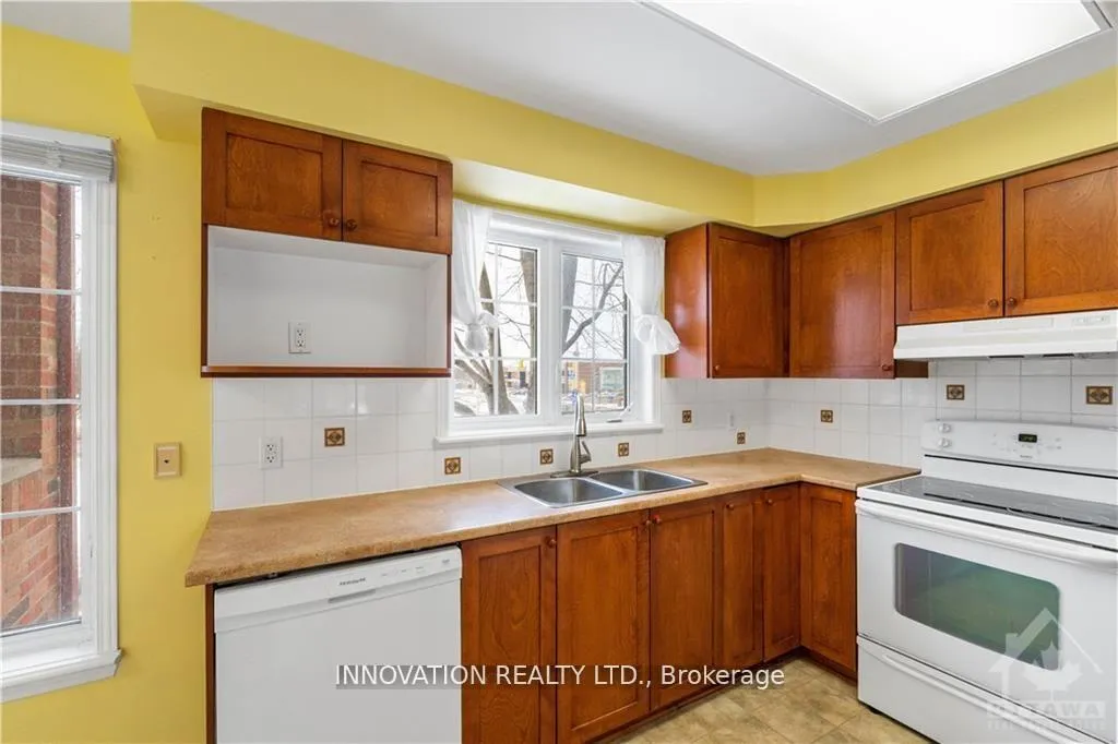 Photo 10 of Unit 177, 70 Edenvale Drive, Ottawa, Kanata - Beaverbrook — HOMEH