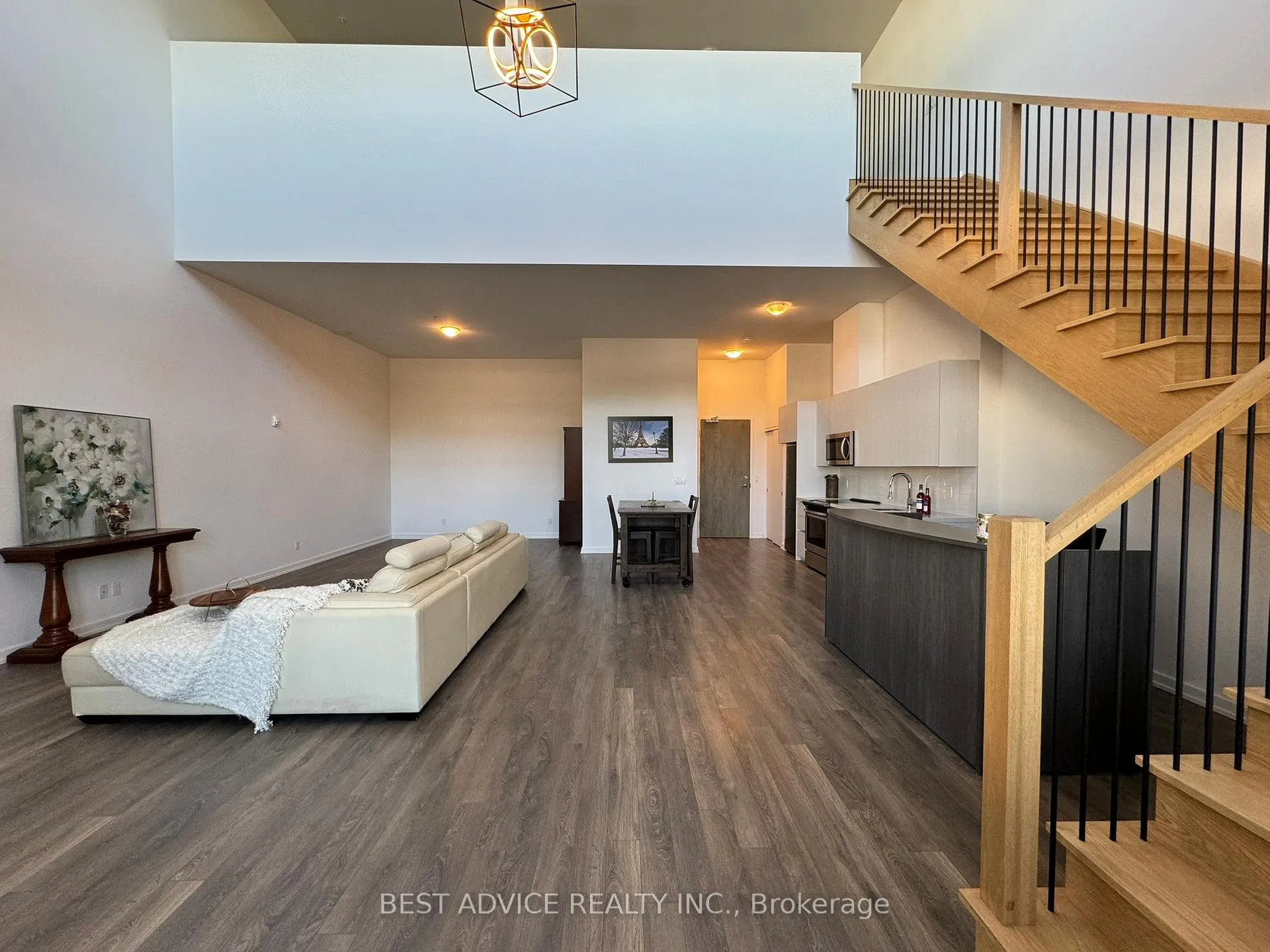 Photo 3 of Unit 102, 21 Matchedash Street S, Orillia — HOMEH
