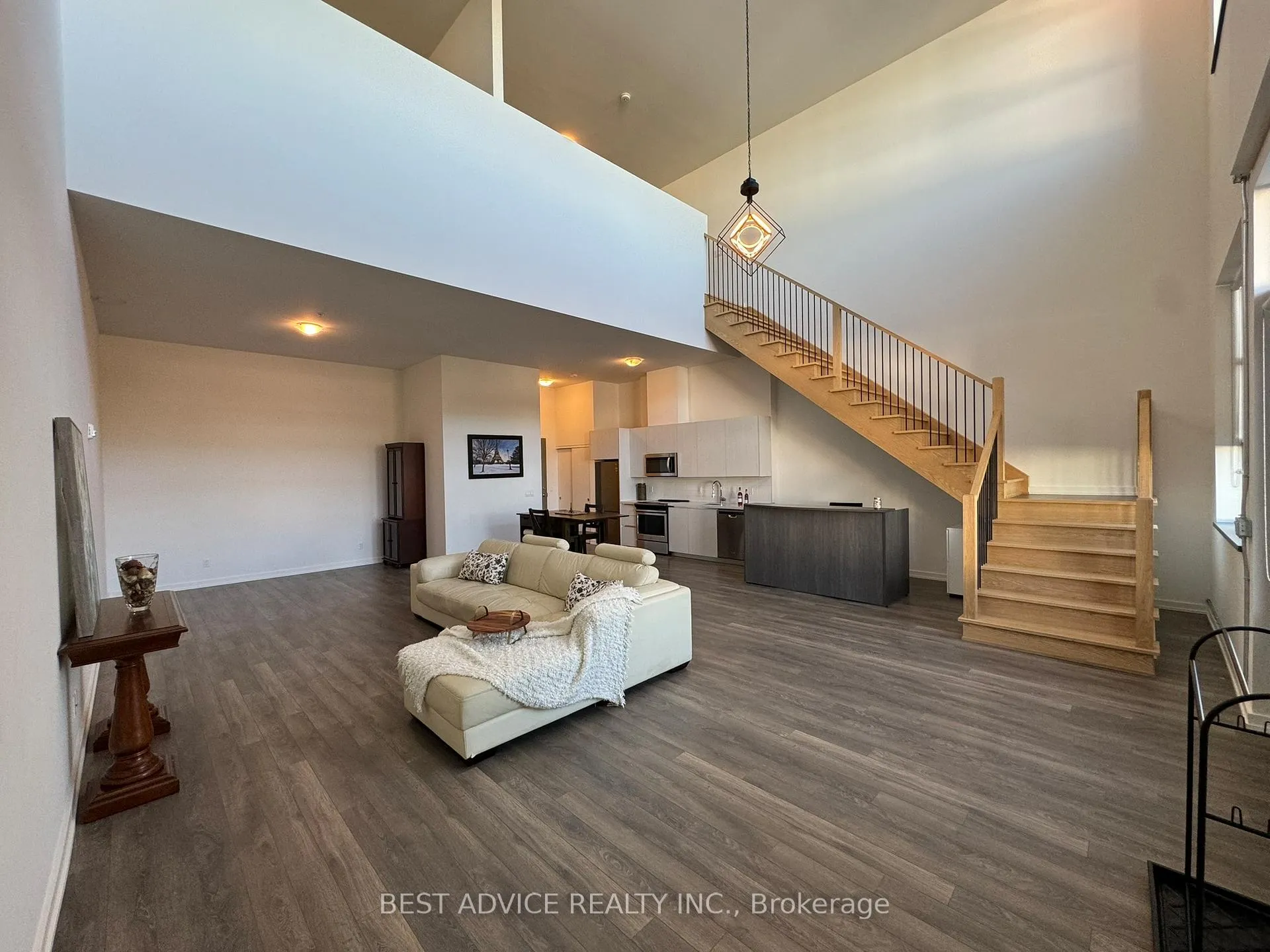 Photo 4 of Unit 102, 21 Matchedash Street S, Orillia — HOMEH