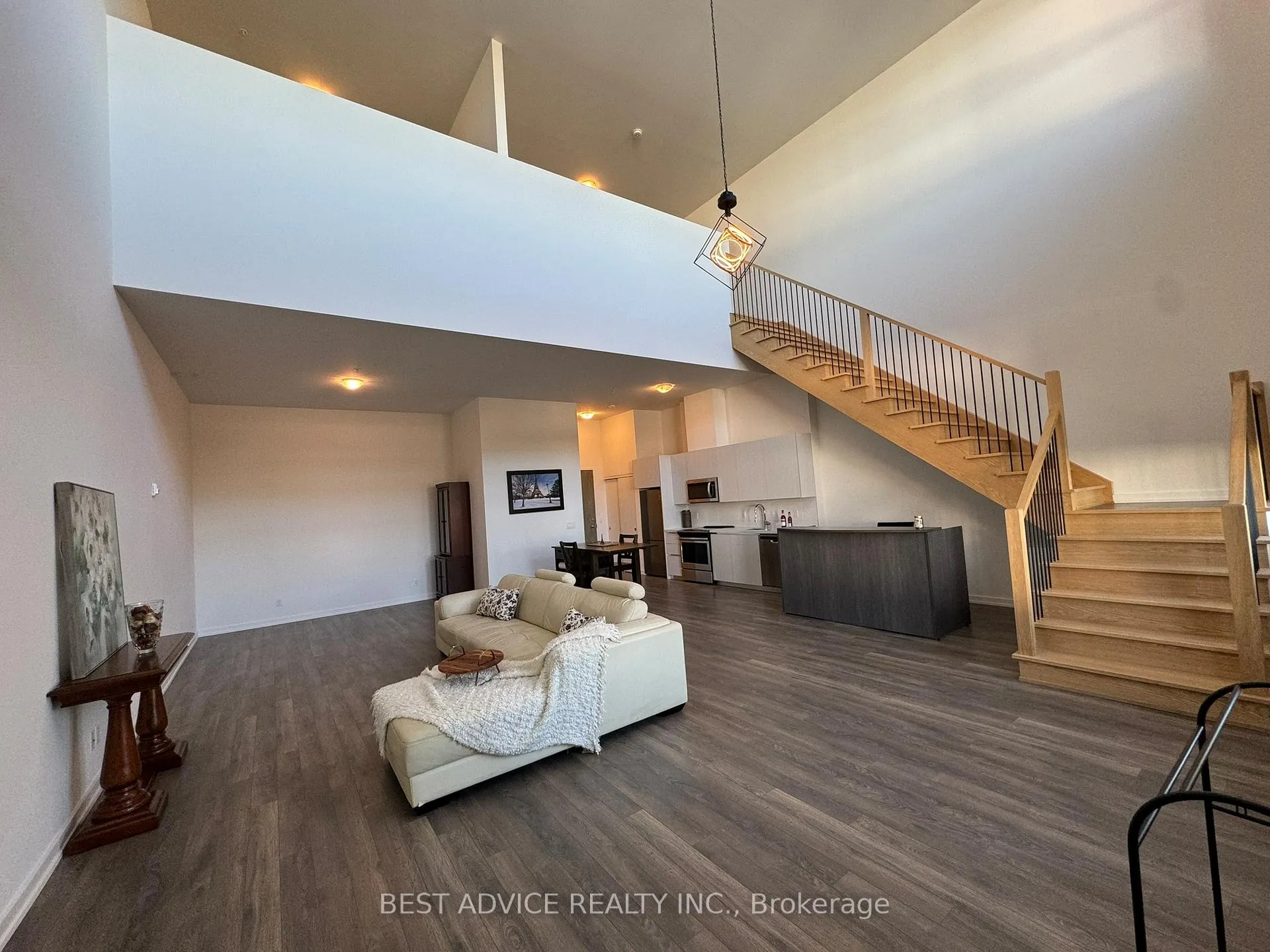 Photo 5 of Unit 102, 21 Matchedash Street S, Orillia — HOMEH