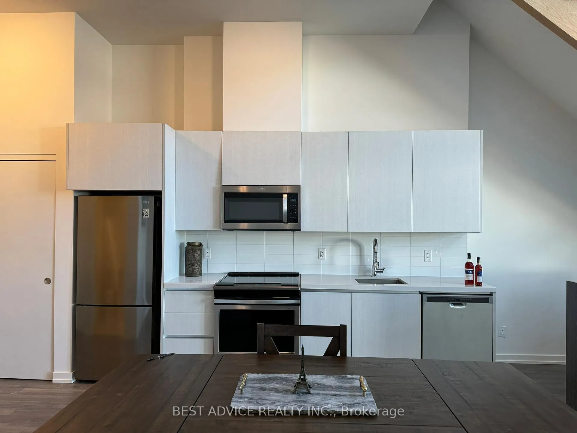 Photo 8 of Unit 102, 21 Matchedash Street S, Orillia — HOMEH