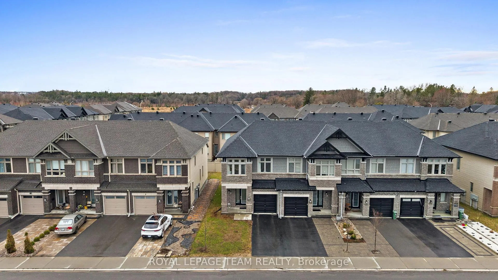 Photo 2 of 289 Big Dipper Street, Ottawa, Riverside South/Gloucester Glen — HOMEH
