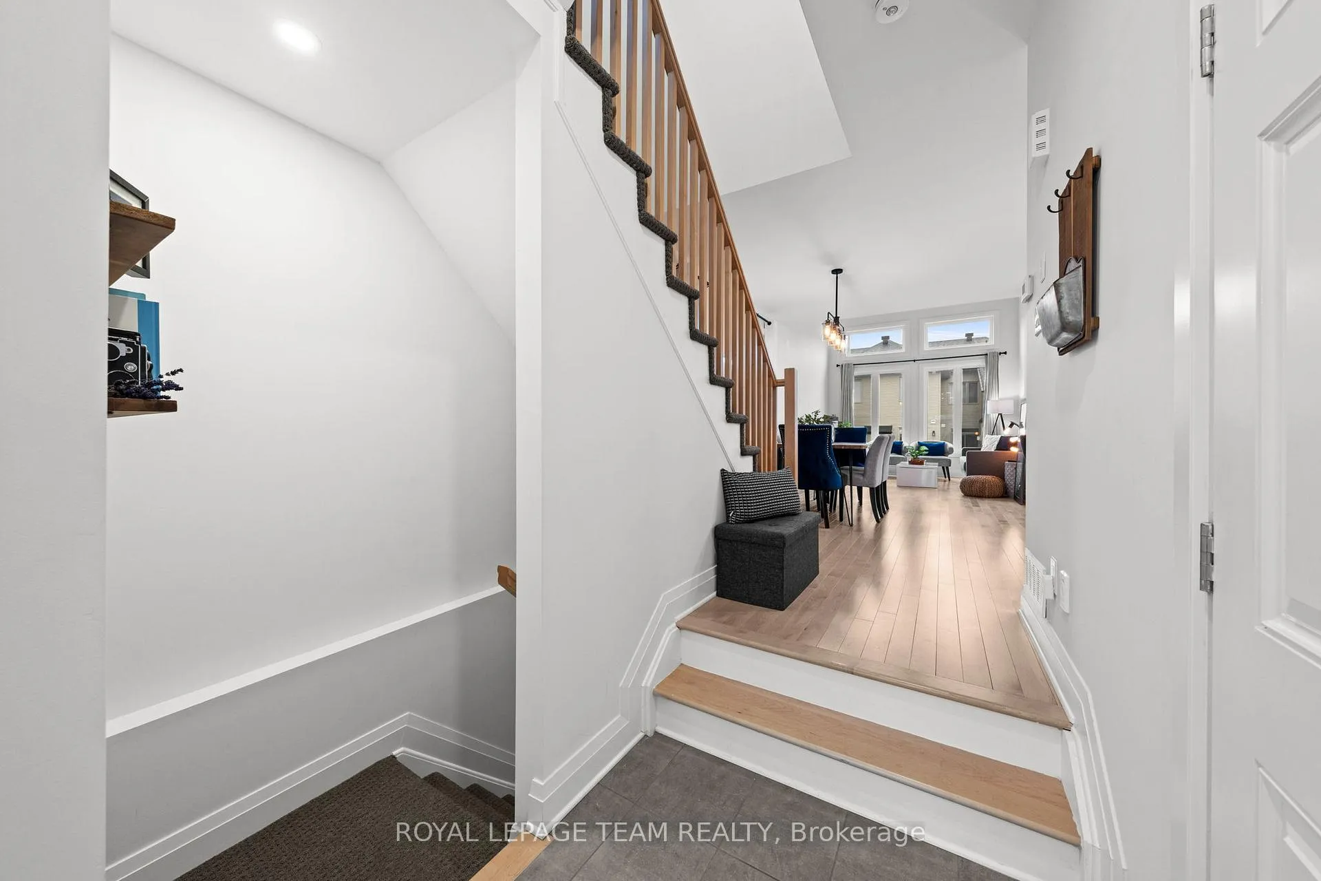 Photo 5 of 289 Big Dipper Street, Ottawa, Riverside South/Gloucester Glen — HOMEH