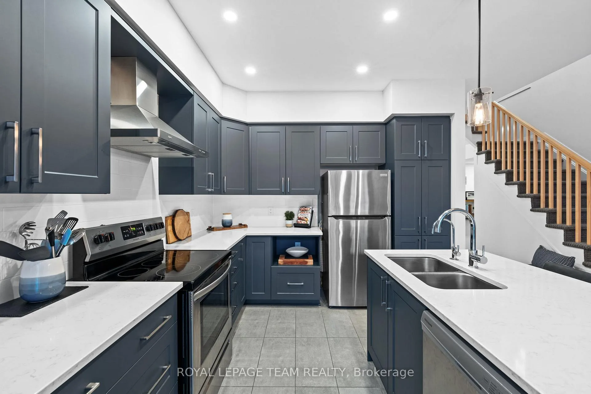 Photo 11 of 289 Big Dipper Street, Ottawa, Riverside South/Gloucester Glen — HOMEH