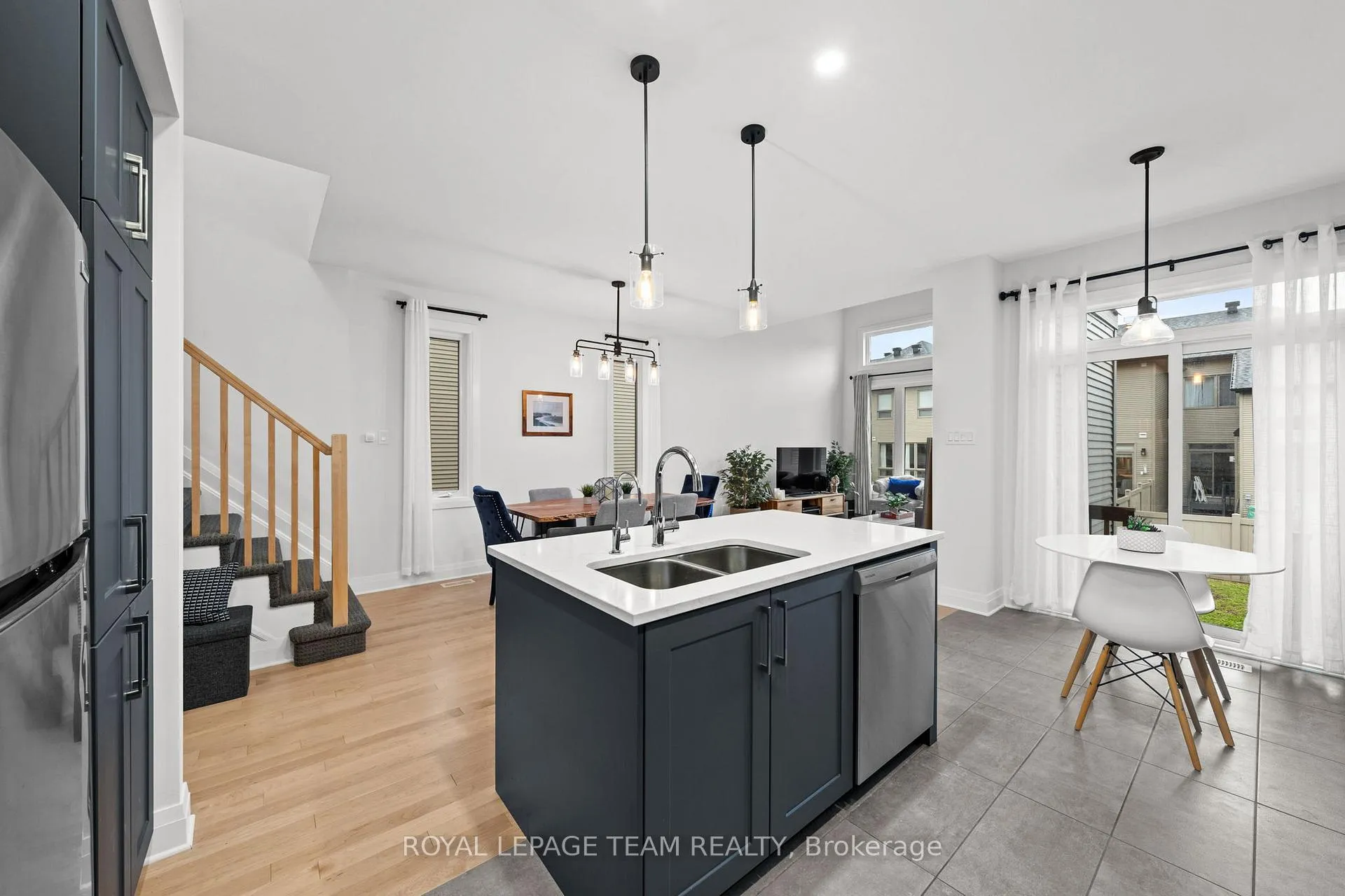 Photo 12 of 289 Big Dipper Street, Ottawa, Riverside South/Gloucester Glen — HOMEH