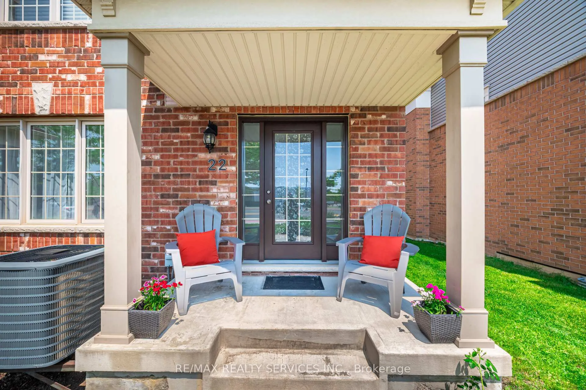 Photo 4 of 22 Mcdevitt Lane, Caledon, Caledon East — HOMEH