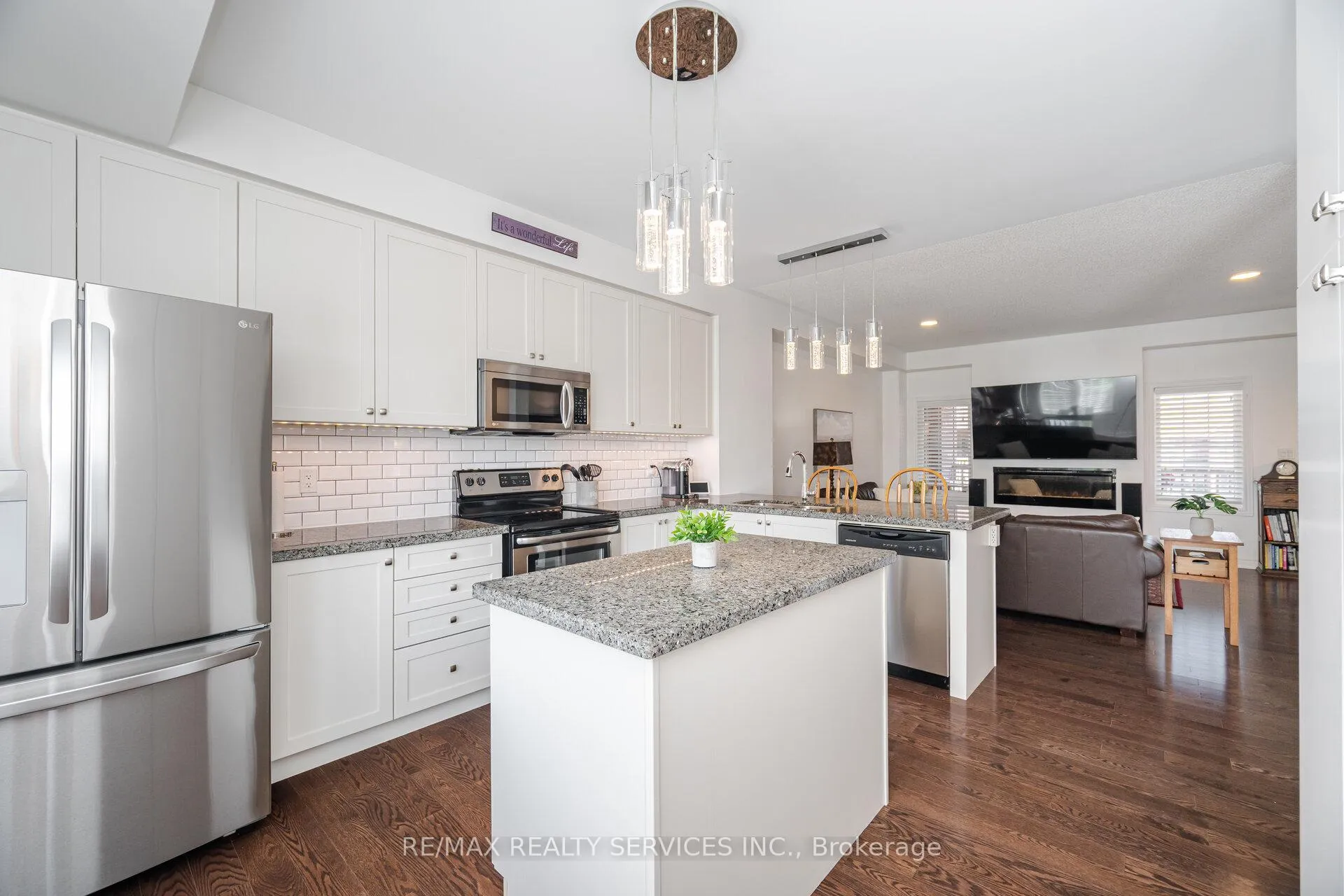 Photo 15 of 22 Mcdevitt Lane, Caledon, Caledon East — HOMEH