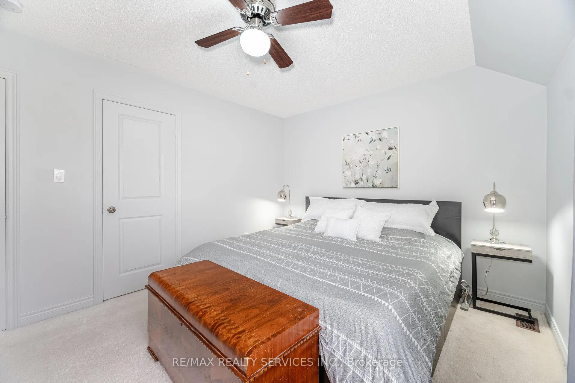 Photo 26 of 22 Mcdevitt Lane, Caledon, Caledon East — HOMEH