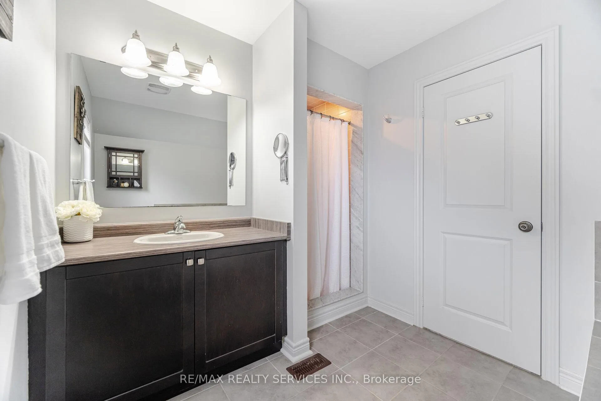 Photo 29 of 22 Mcdevitt Lane, Caledon, Caledon East — HOMEH