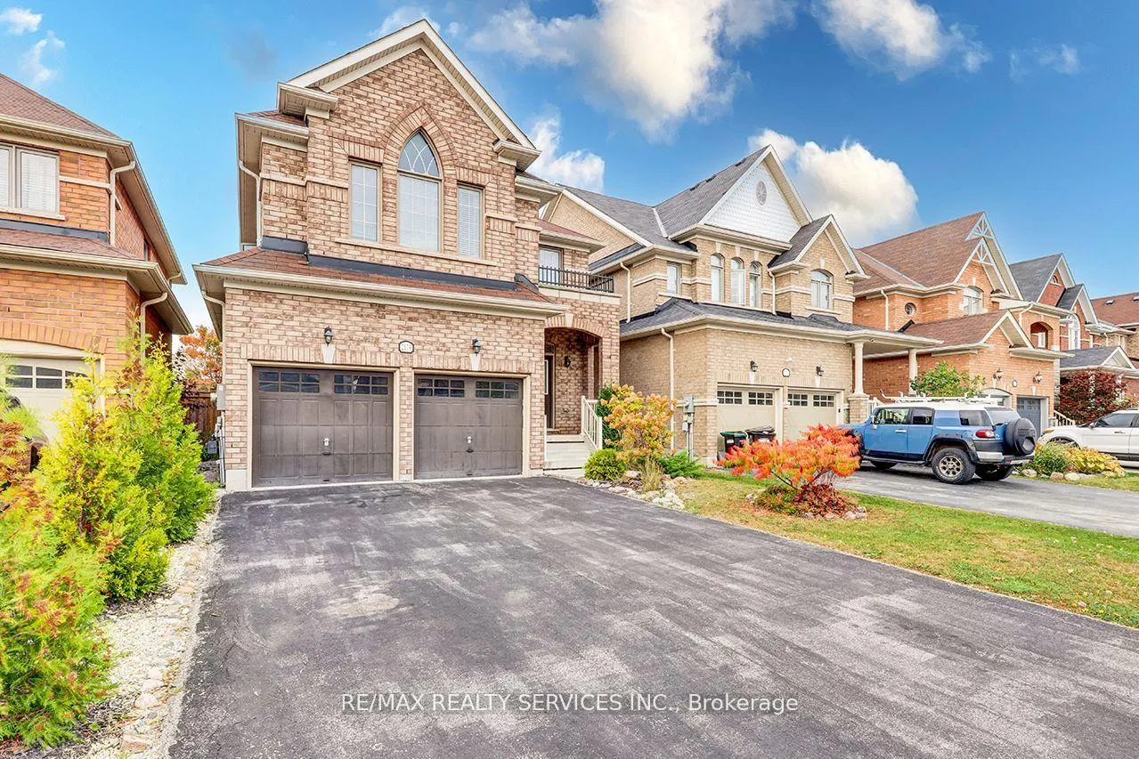 Photo 2 of 2179 Dawson Crescent, Innisfil, Alcona — HOMEH