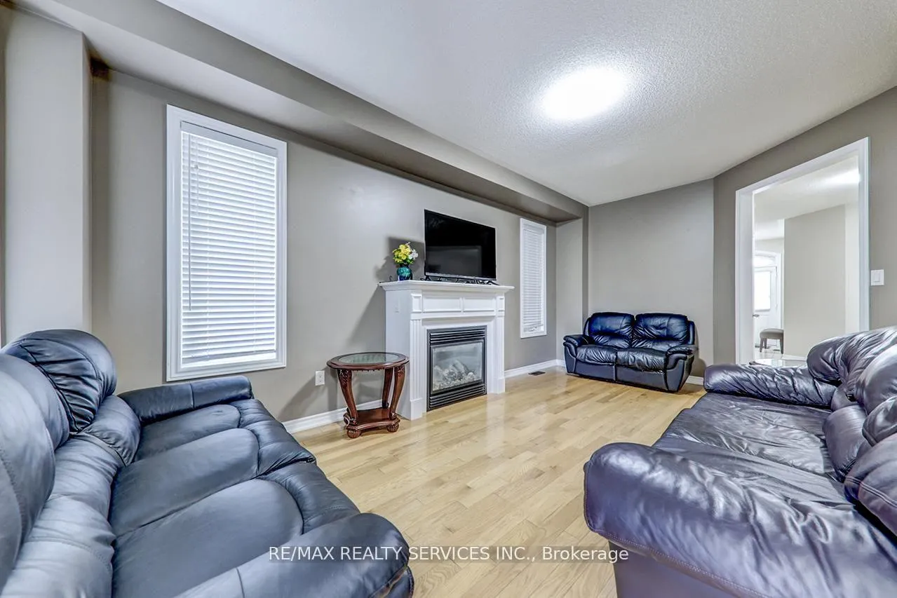 Photo 10 of 2179 Dawson Crescent, Innisfil, Alcona — HOMEH