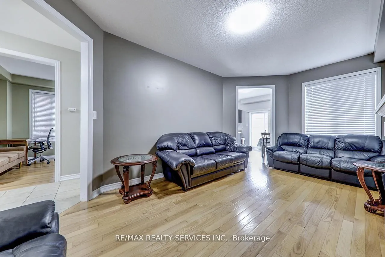 Photo 11 of 2179 Dawson Crescent, Innisfil, Alcona — HOMEH