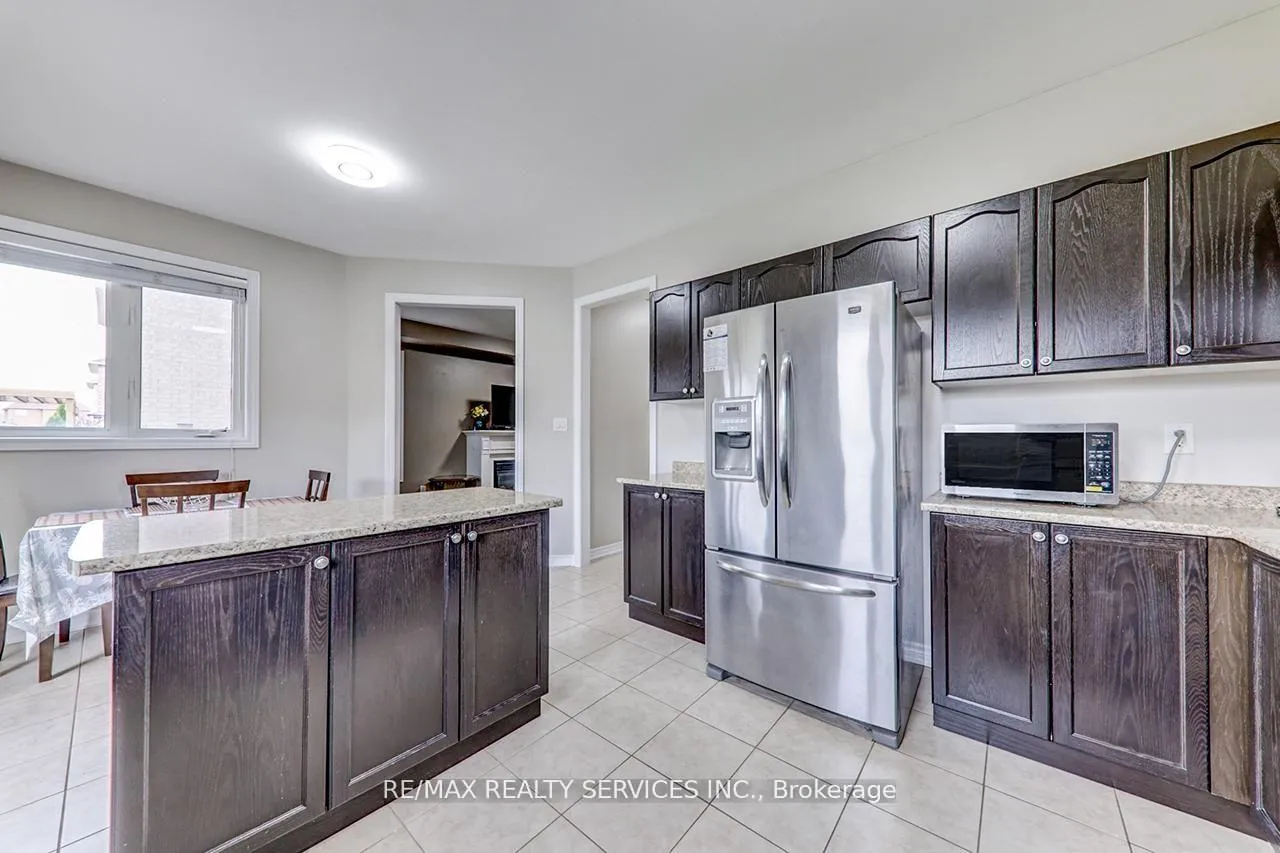 Photo 15 of 2179 Dawson Crescent, Innisfil, Alcona — HOMEH