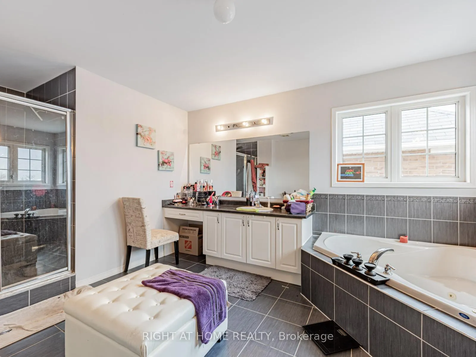 Photo 14 of 1904 Arborwood Drive, Oshawa, Taunton — HOMEH