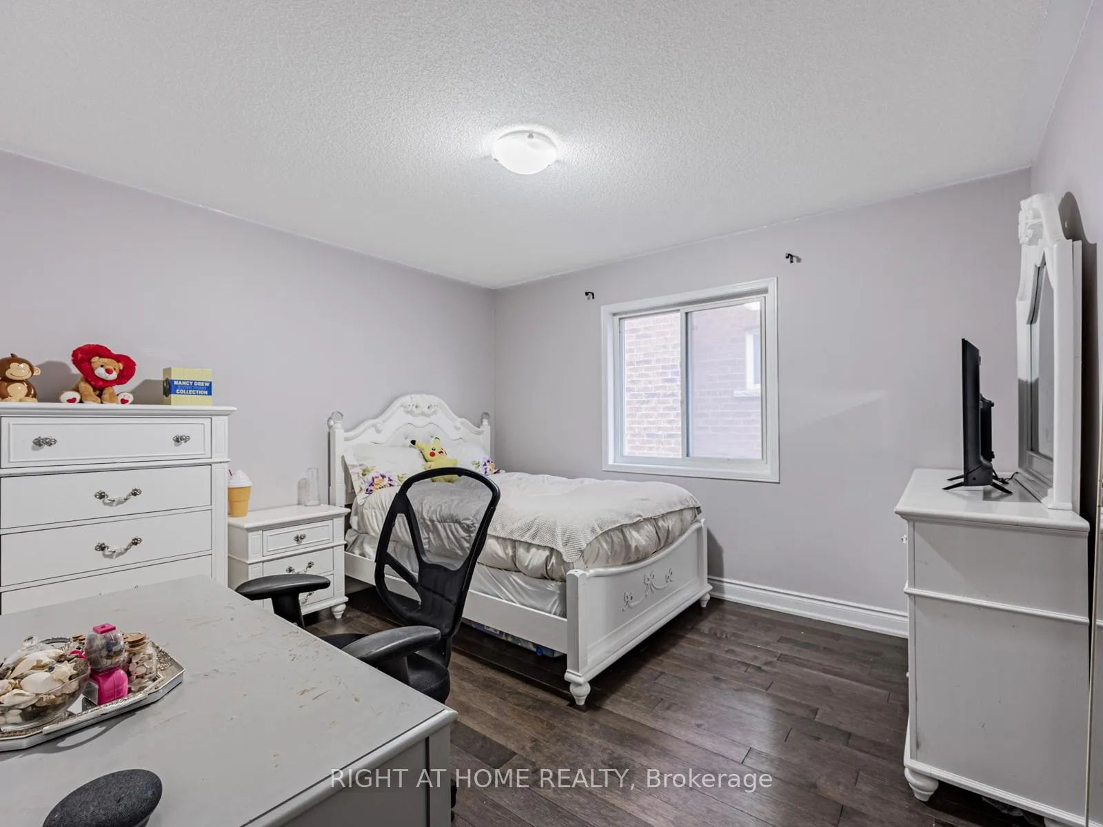 Photo 18 of 1904 Arborwood Drive, Oshawa, Taunton — HOMEH