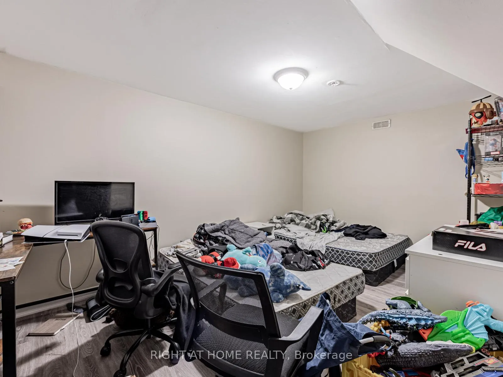 Photo 30 of 1904 Arborwood Drive, Oshawa, Taunton — HOMEH