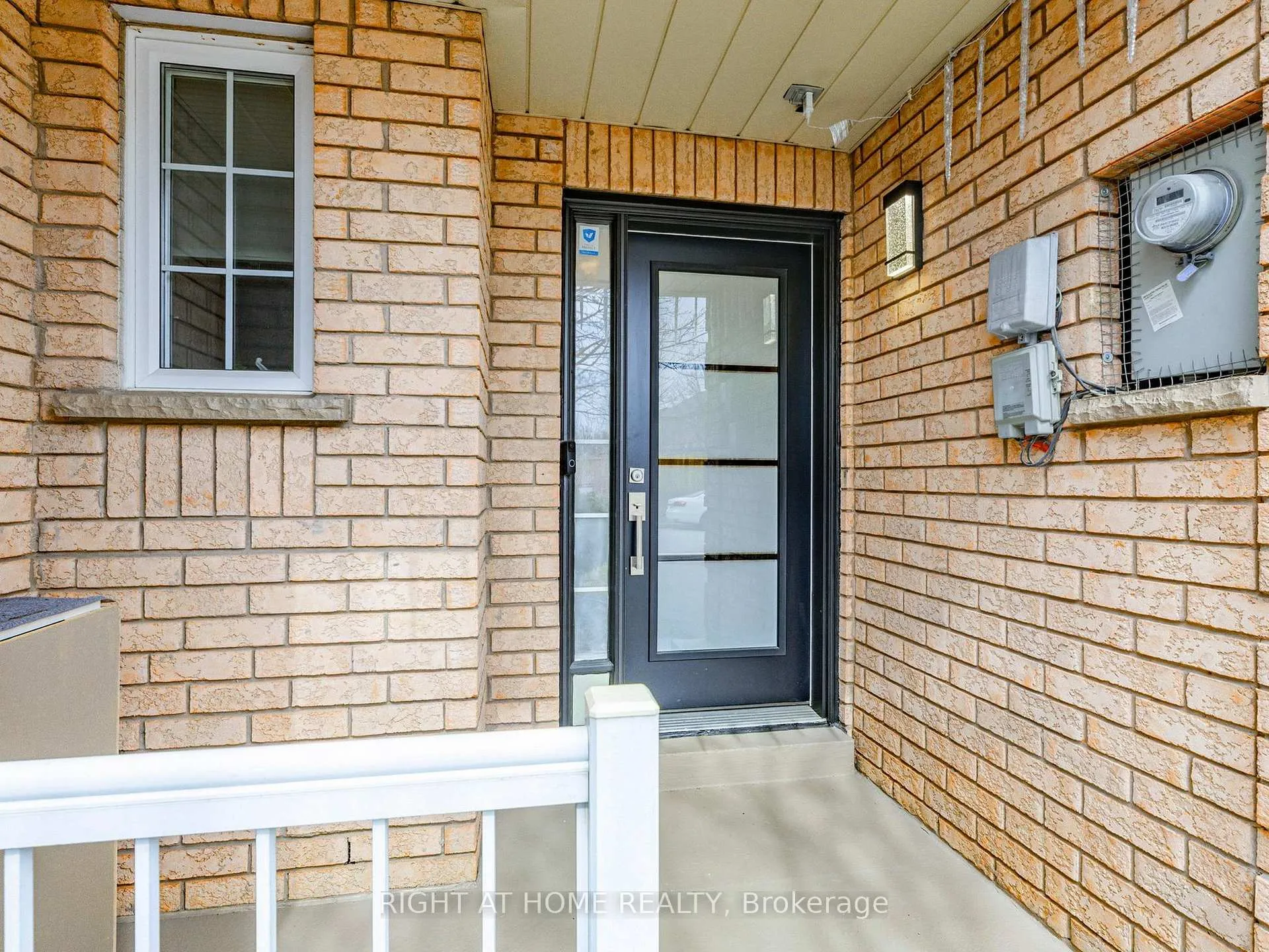 Photo 9 of 179 Vanguard Road, Vaughan, Patterson — HOMEH