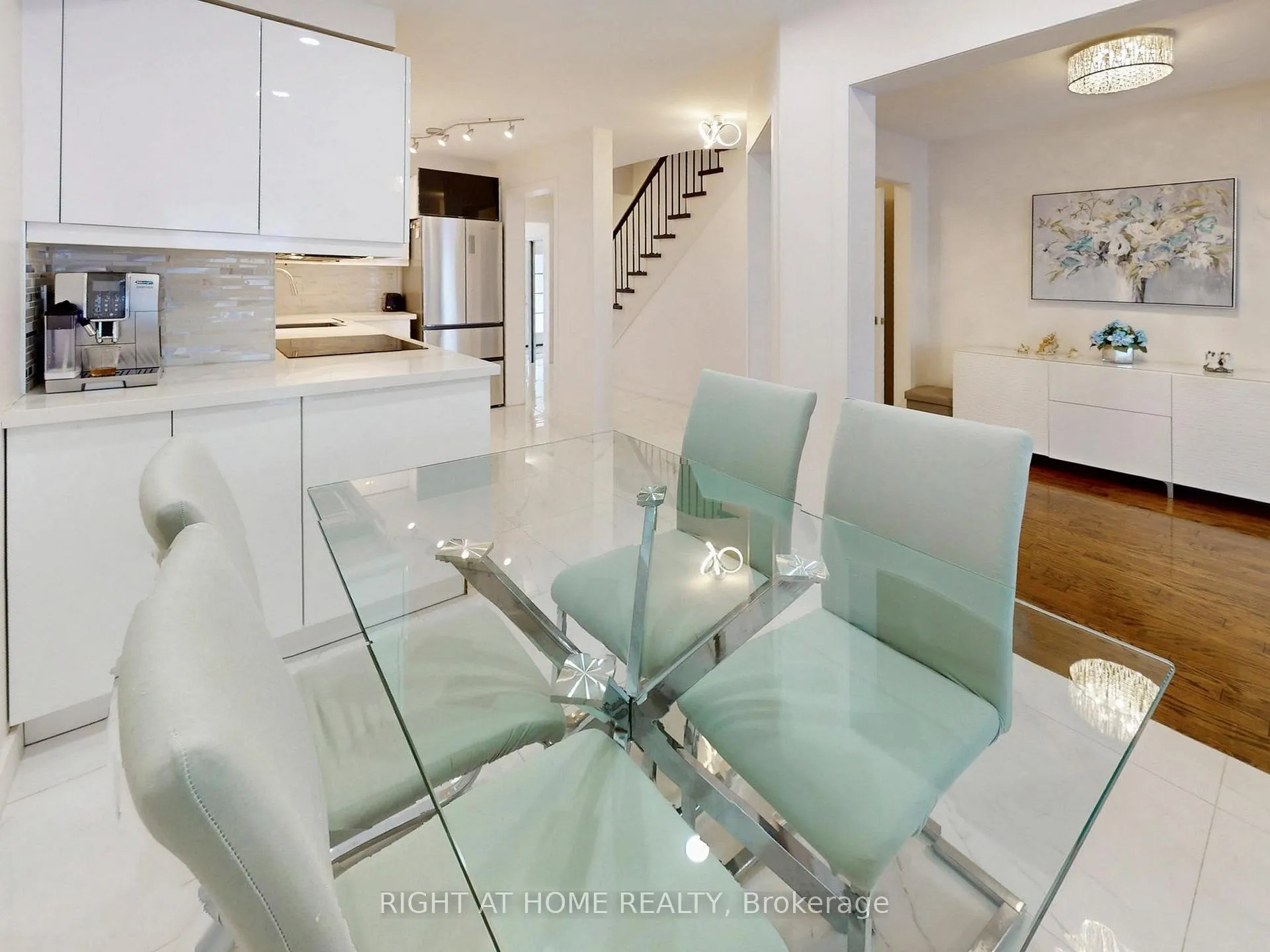Photo 18 of 179 Vanguard Road, Vaughan, Patterson — HOMEH