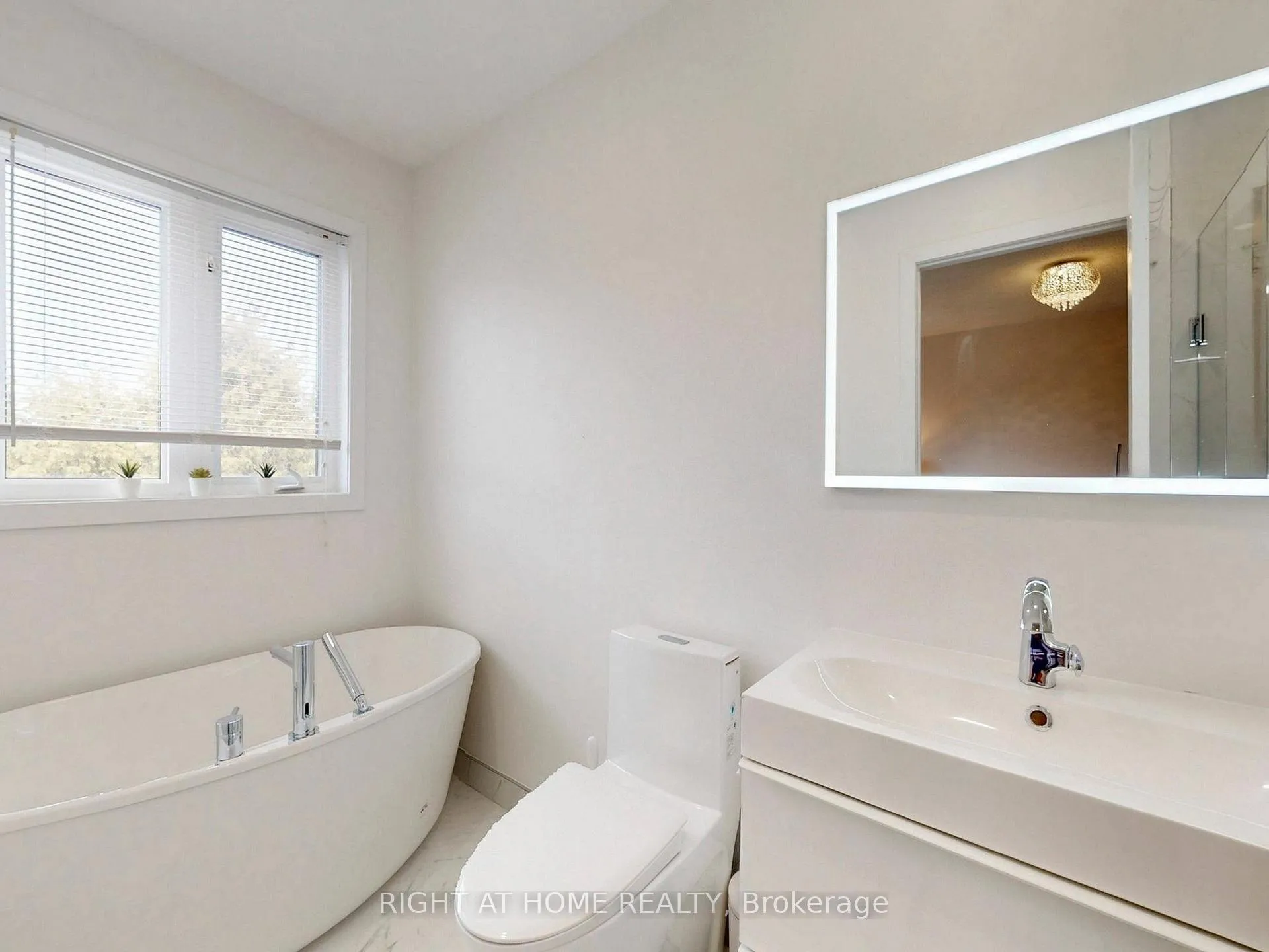 Photo 27 of 179 Vanguard Road, Vaughan, Patterson — HOMEH