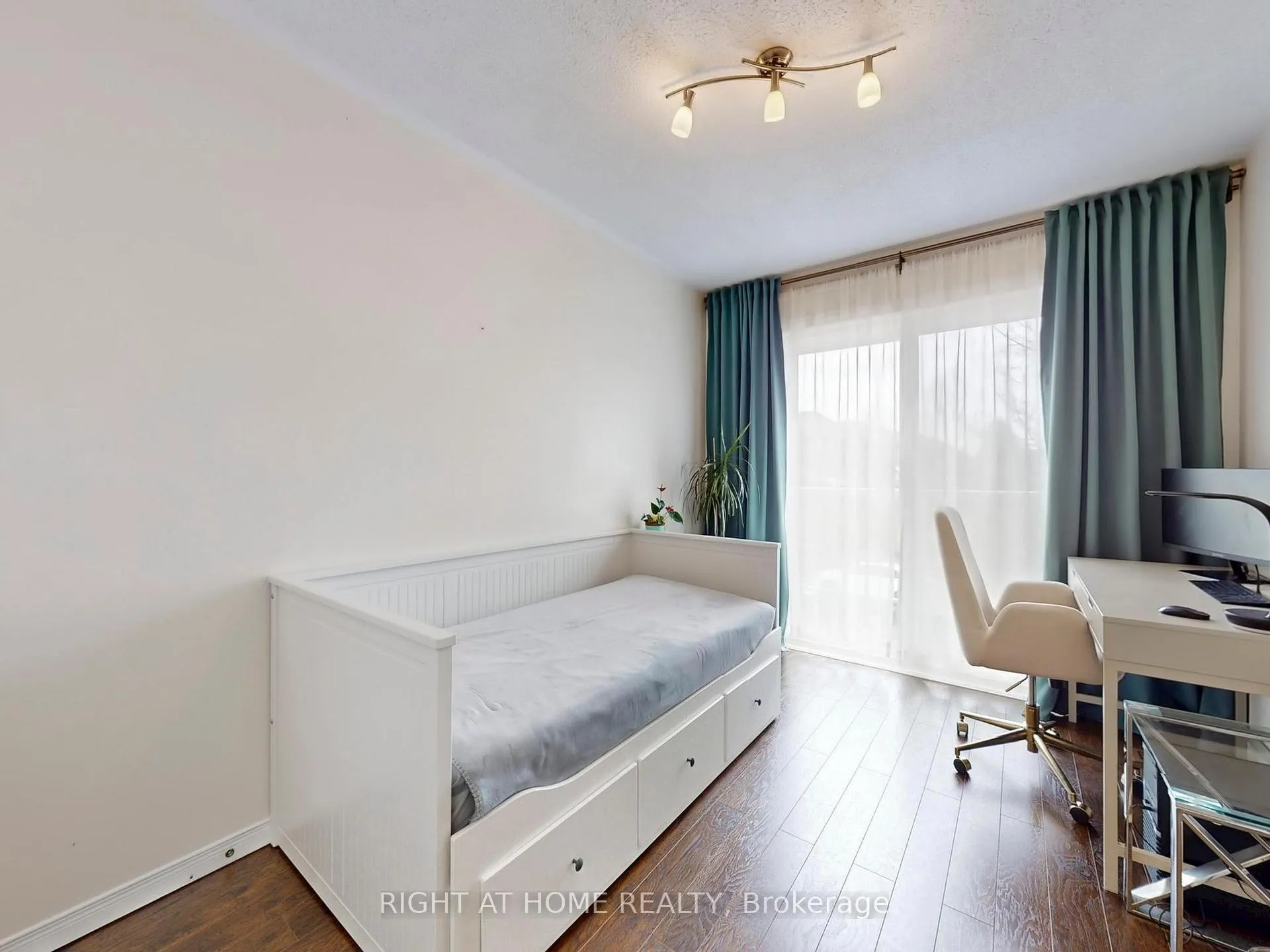 Photo 33 of 179 Vanguard Road, Vaughan, Patterson — HOMEH