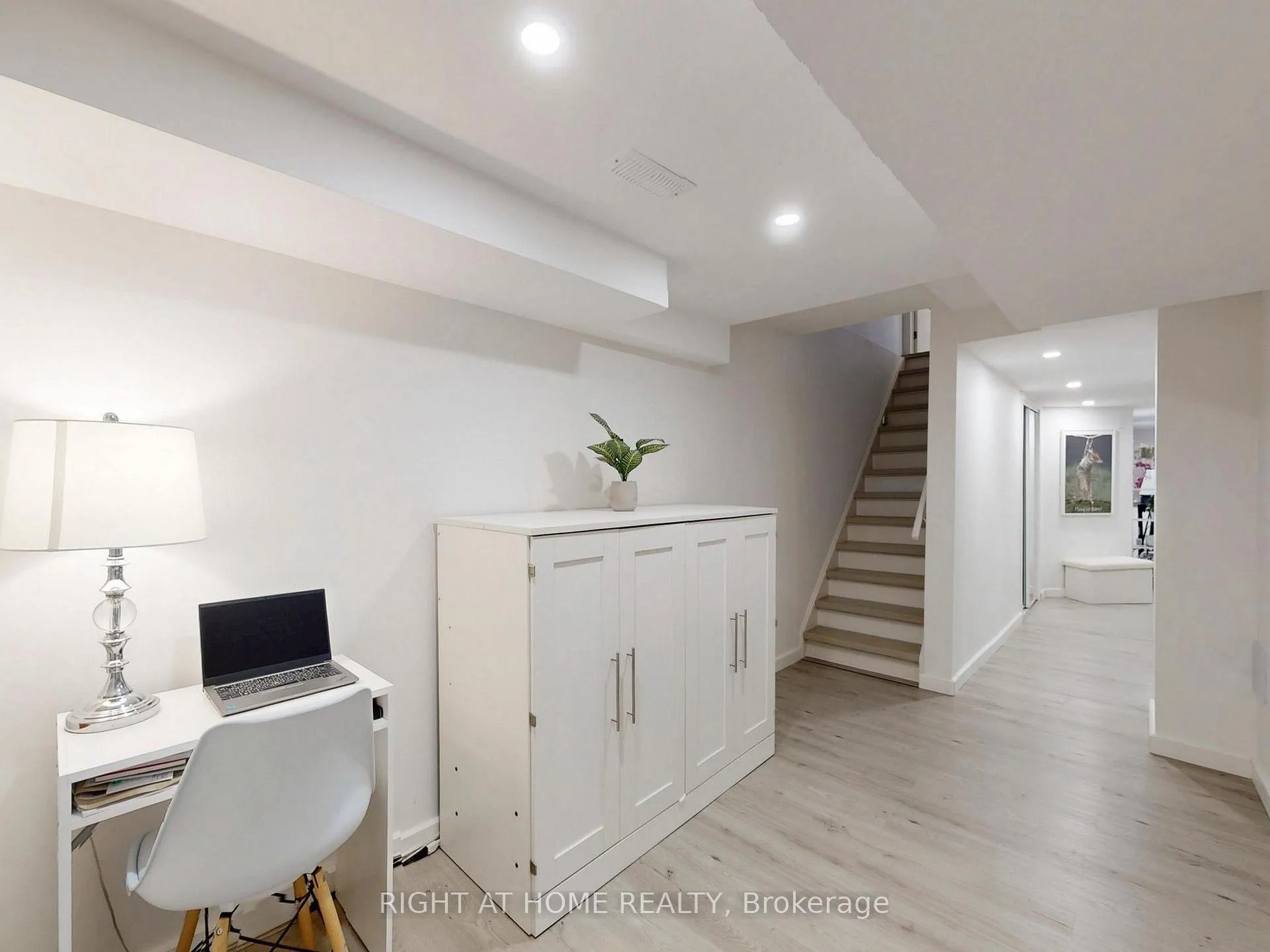 Photo 35 of 179 Vanguard Road, Vaughan, Patterson — HOMEH