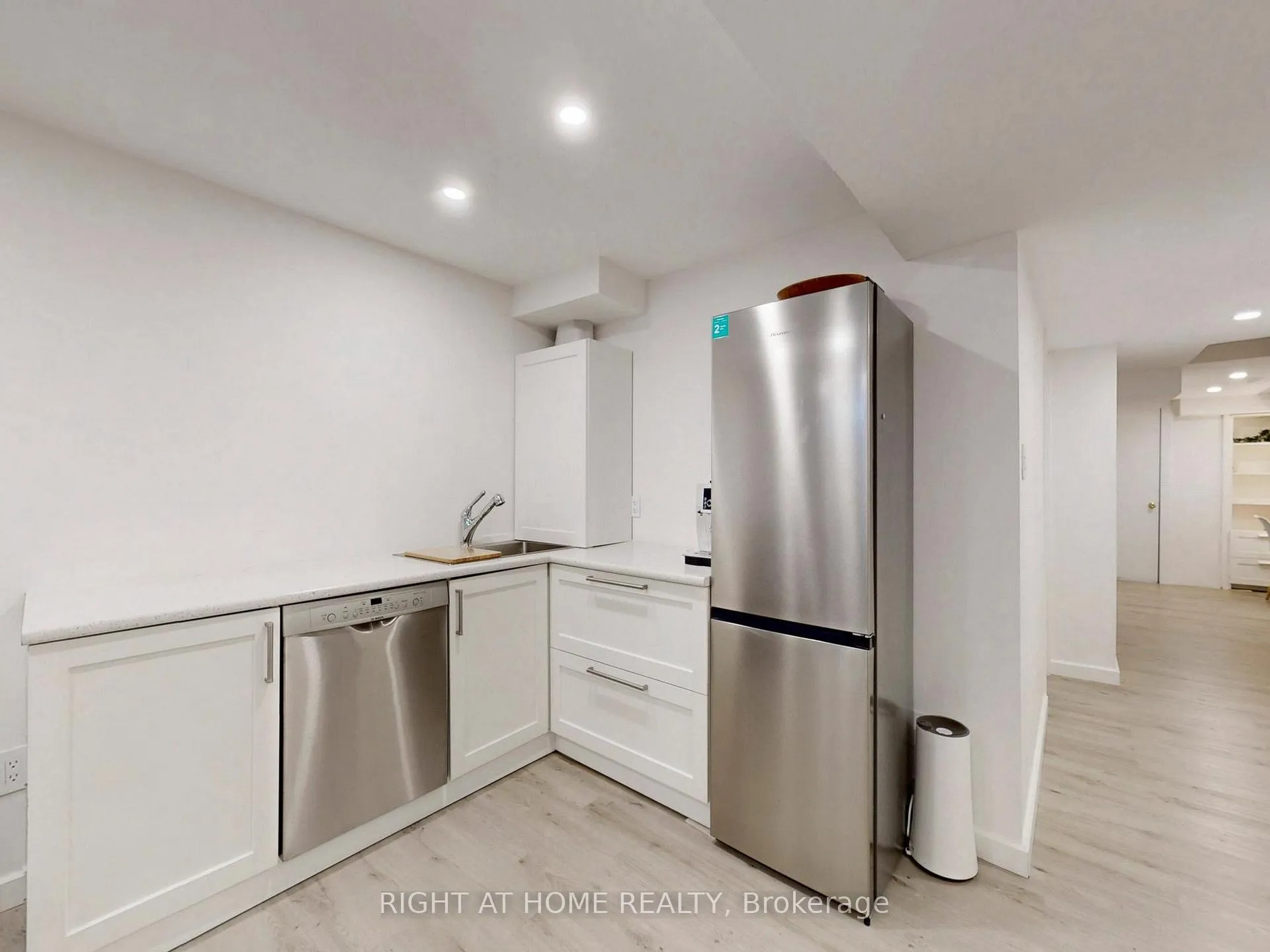 Photo 38 of 179 Vanguard Road, Vaughan, Patterson — HOMEH