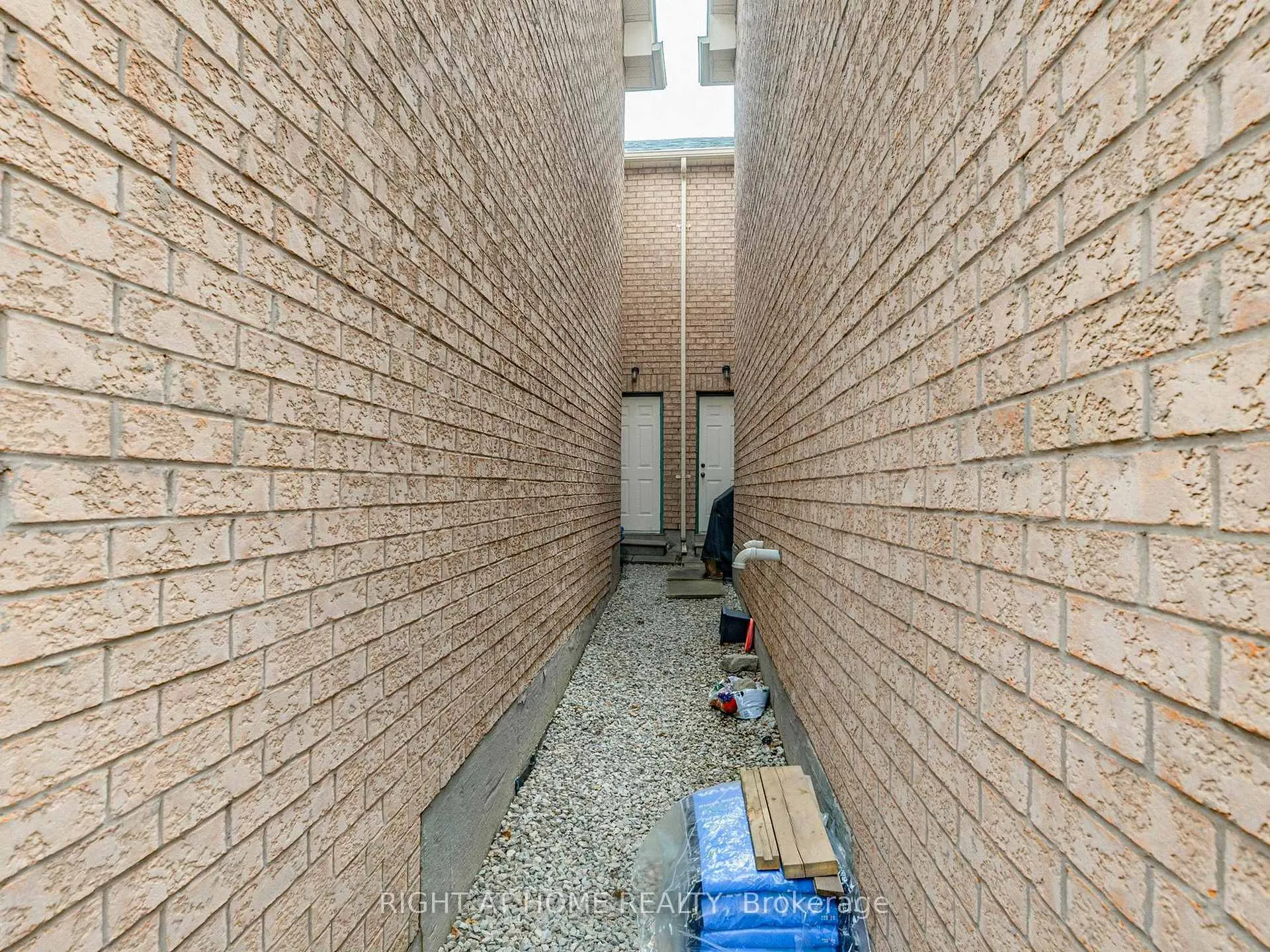 Photo 49 of 179 Vanguard Road, Vaughan, Patterson — HOMEH