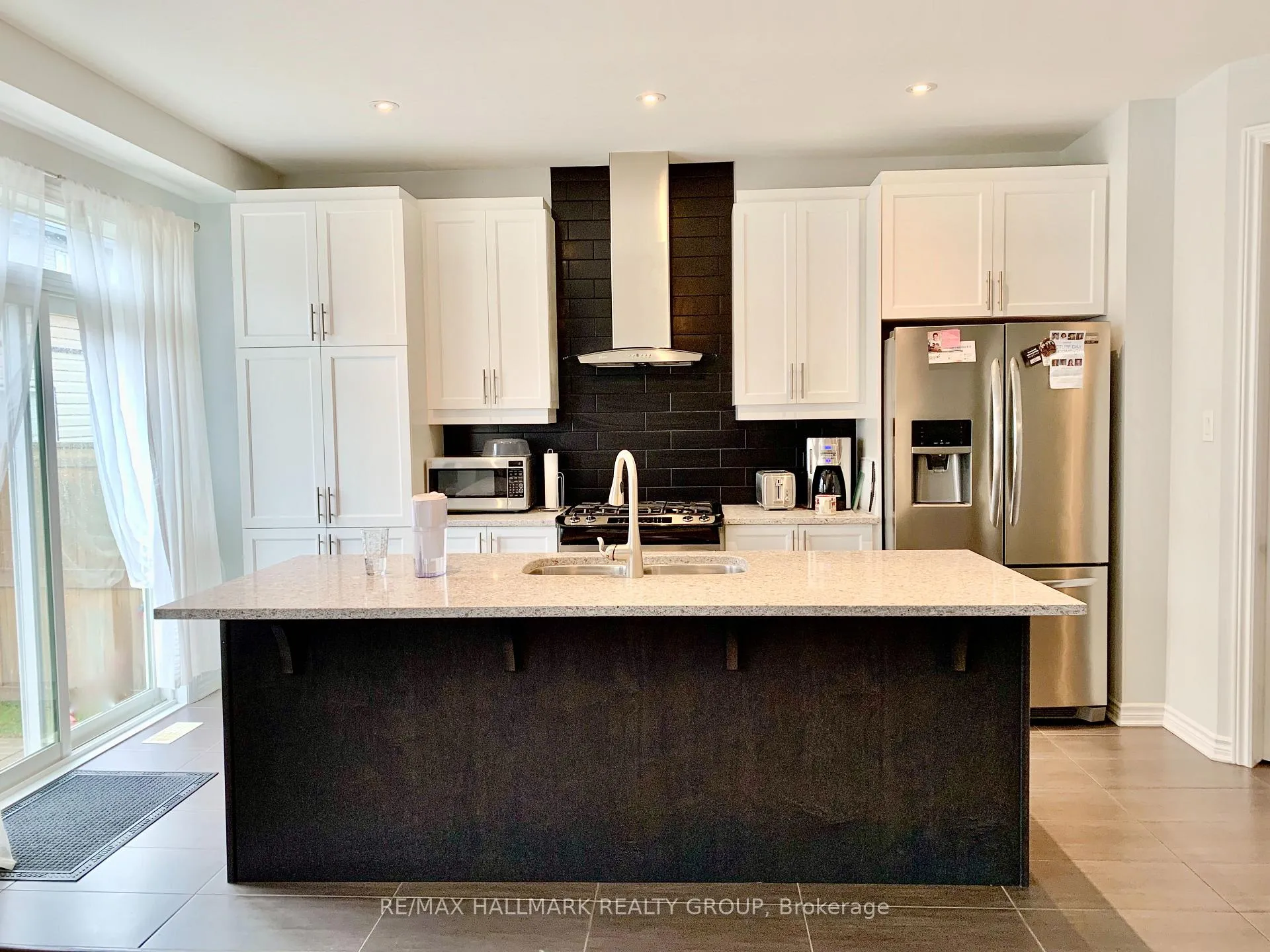 Photo 6 of 123 Damselfly Way, Ottawa, Barrhaven - Half Moon Bay — HOMEH