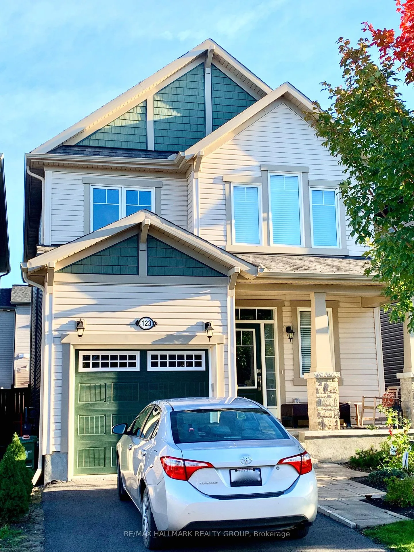 Photo 15 of 123 Damselfly Way, Ottawa, Barrhaven - Half Moon Bay — HOMEH