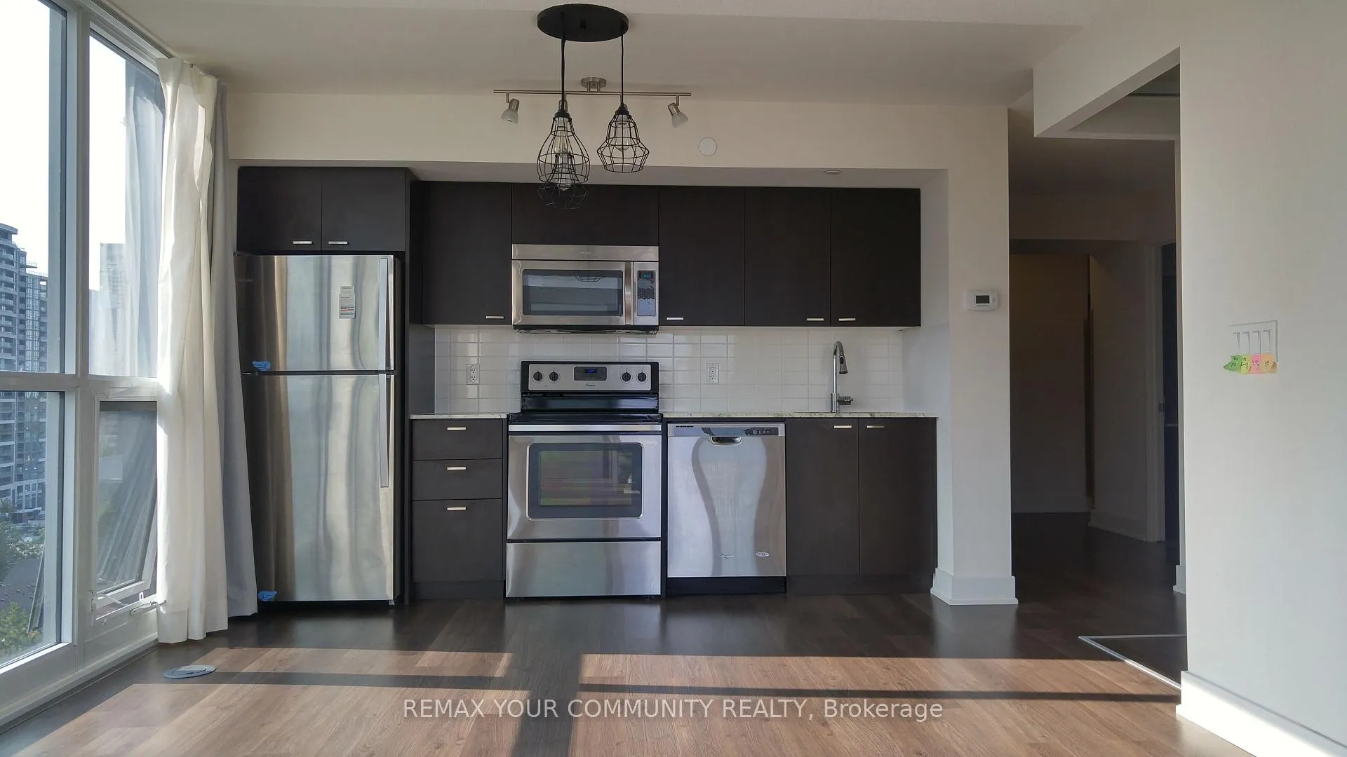 Photo 5 of Unit 1105, 88 Sheppard Avenue E, North York, Willowdale East — HOMEH