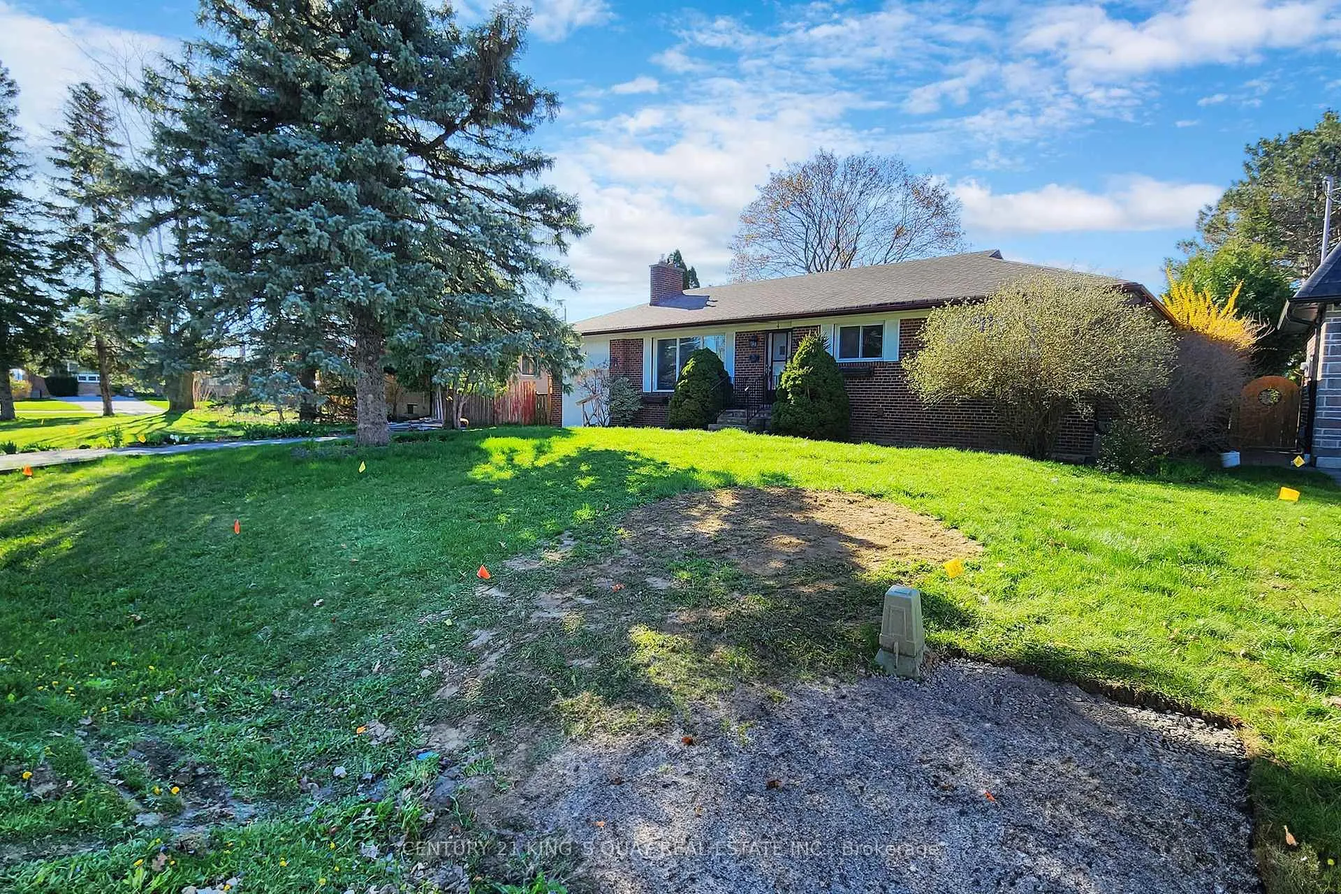 Photo 2 of 4 Honeybourne Crescent, Markham, Bullock — HOMEH