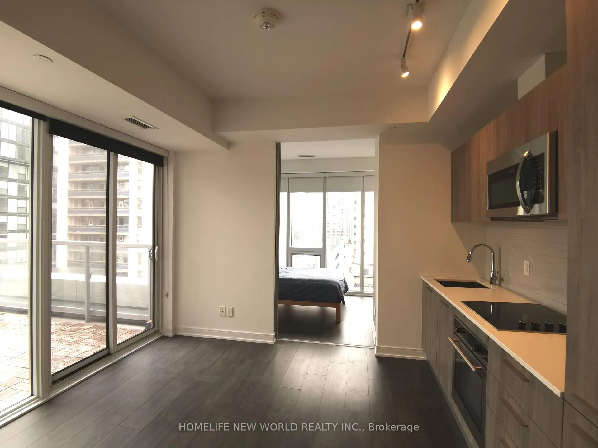 Photo 9 of Unit 516, 3 Gloucester Street, Toronto, Church-Yonge Corridor — HOMEH