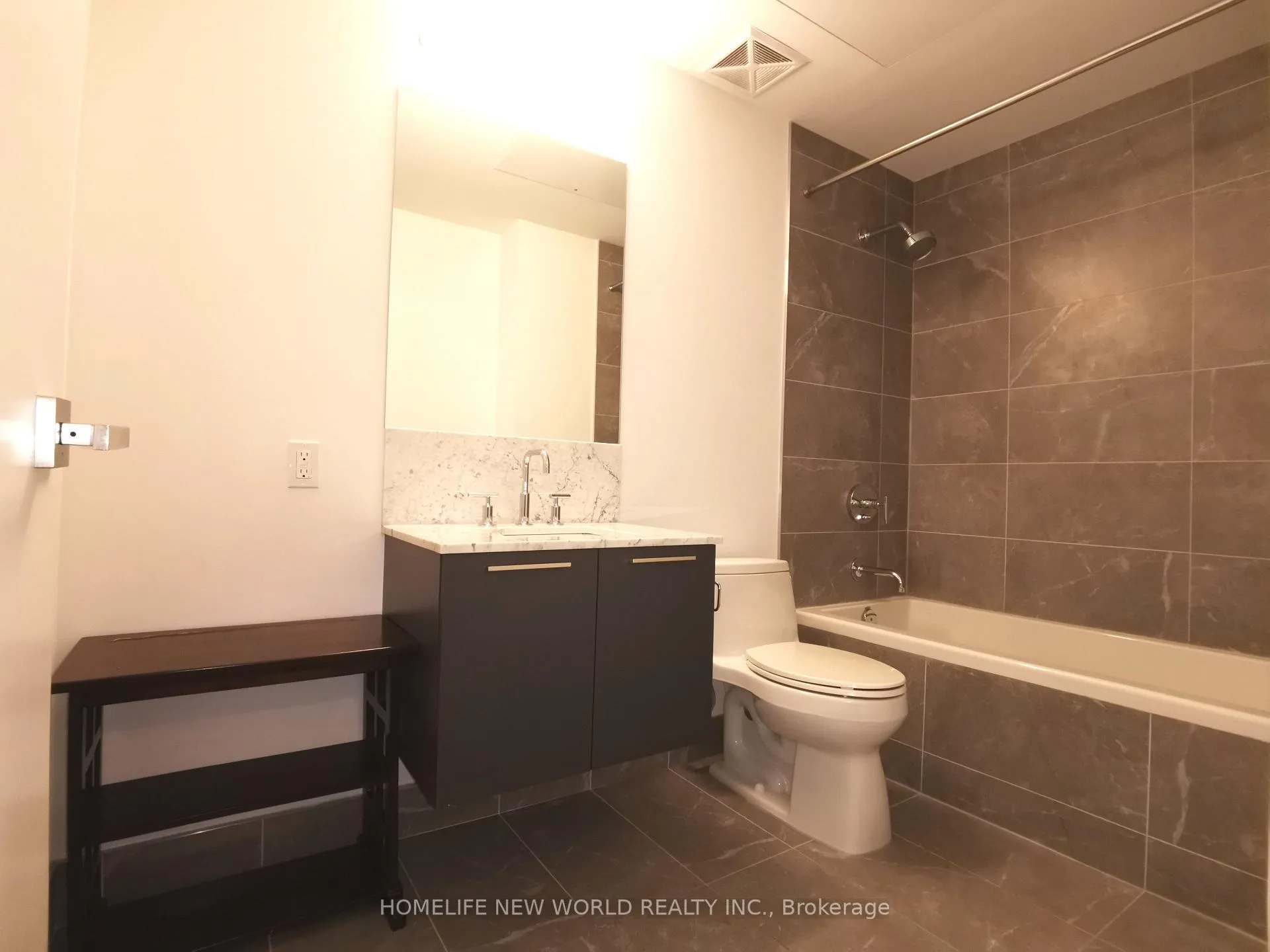 Photo 12 of Unit 516, 3 Gloucester Street, Toronto, Church-Yonge Corridor — HOMEH