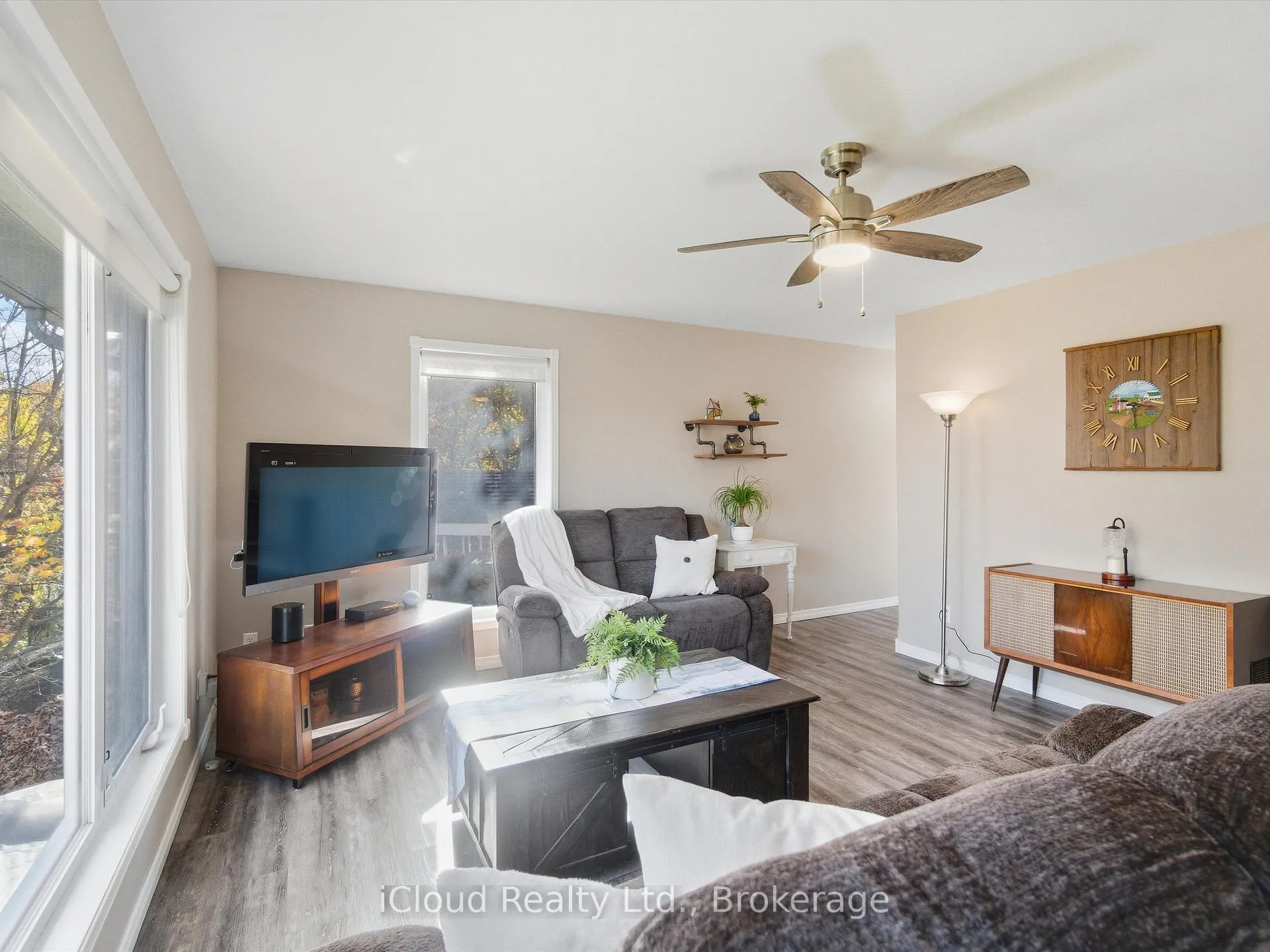 Photo 7 of 6 Springhill Road, McKellar — HOMEH