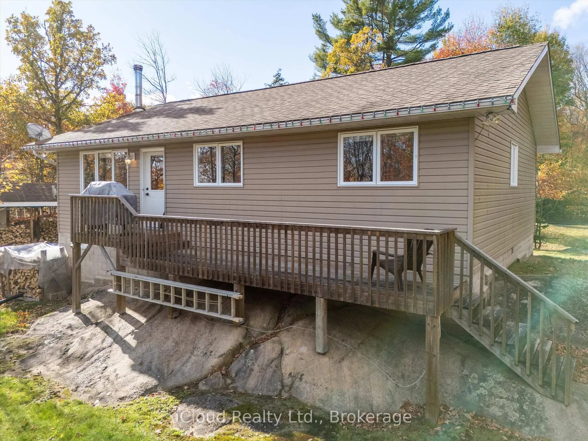 Photo 23 of 6 Springhill Road, McKellar — HOMEH