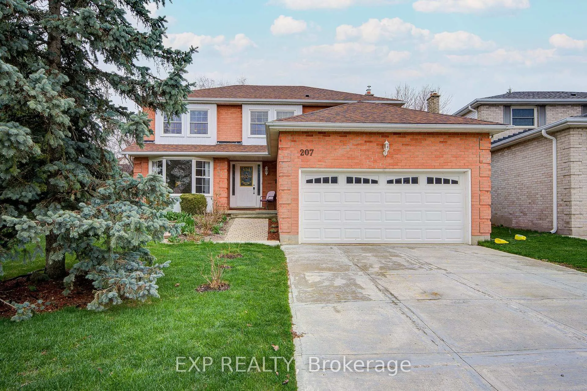 Photo 1 of 207 Stoke Drive, Kitchener — HOMEH
