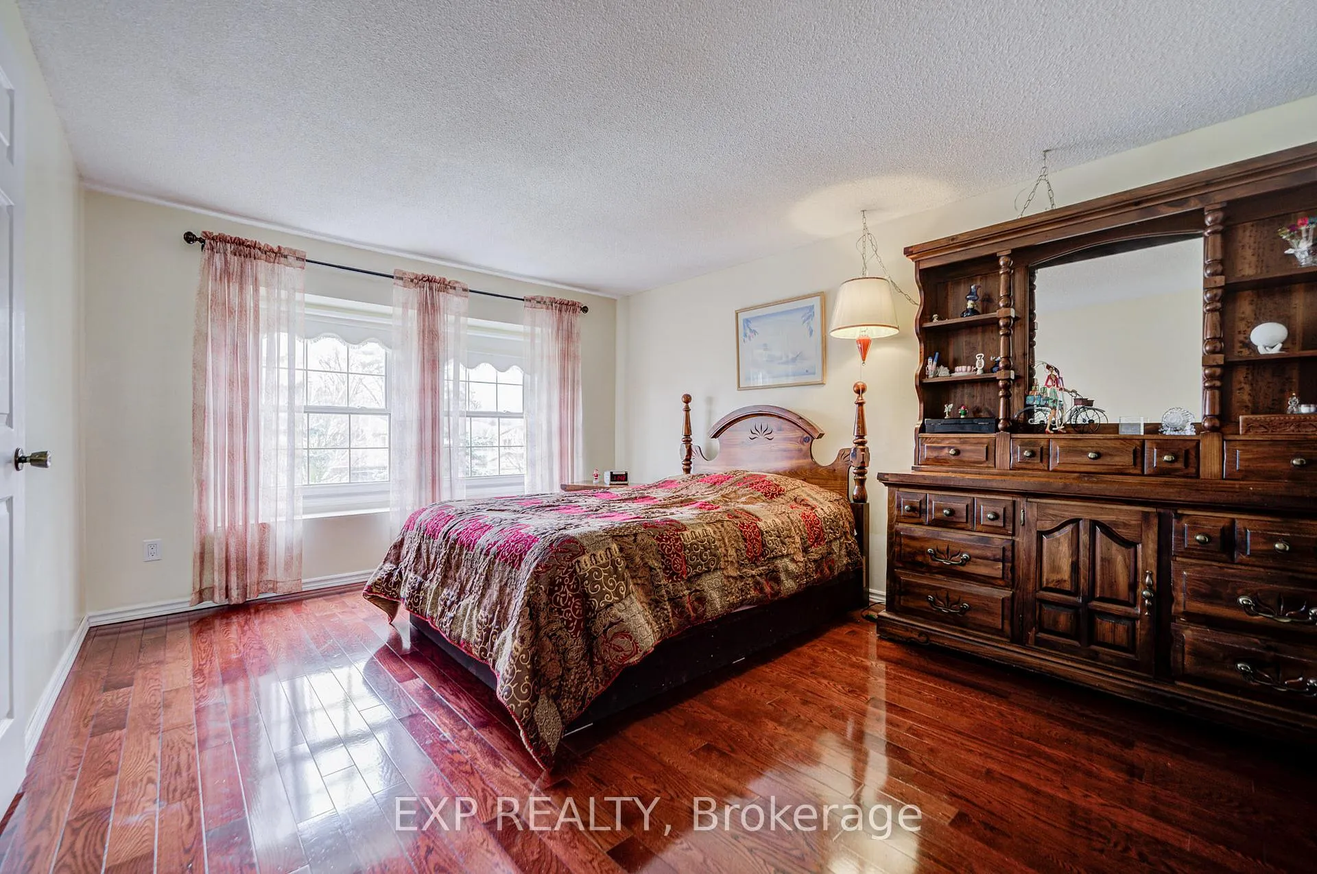 Photo 26 of 207 Stoke Drive, Kitchener — HOMEH