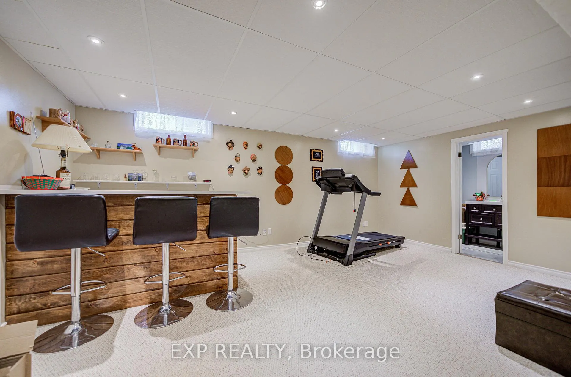Photo 36 of 207 Stoke Drive, Kitchener — HOMEH