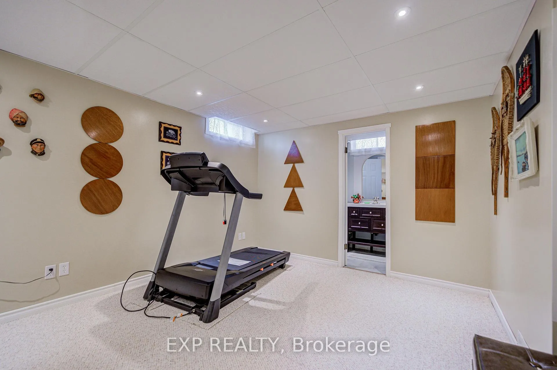 Photo 38 of 207 Stoke Drive, Kitchener — HOMEH
