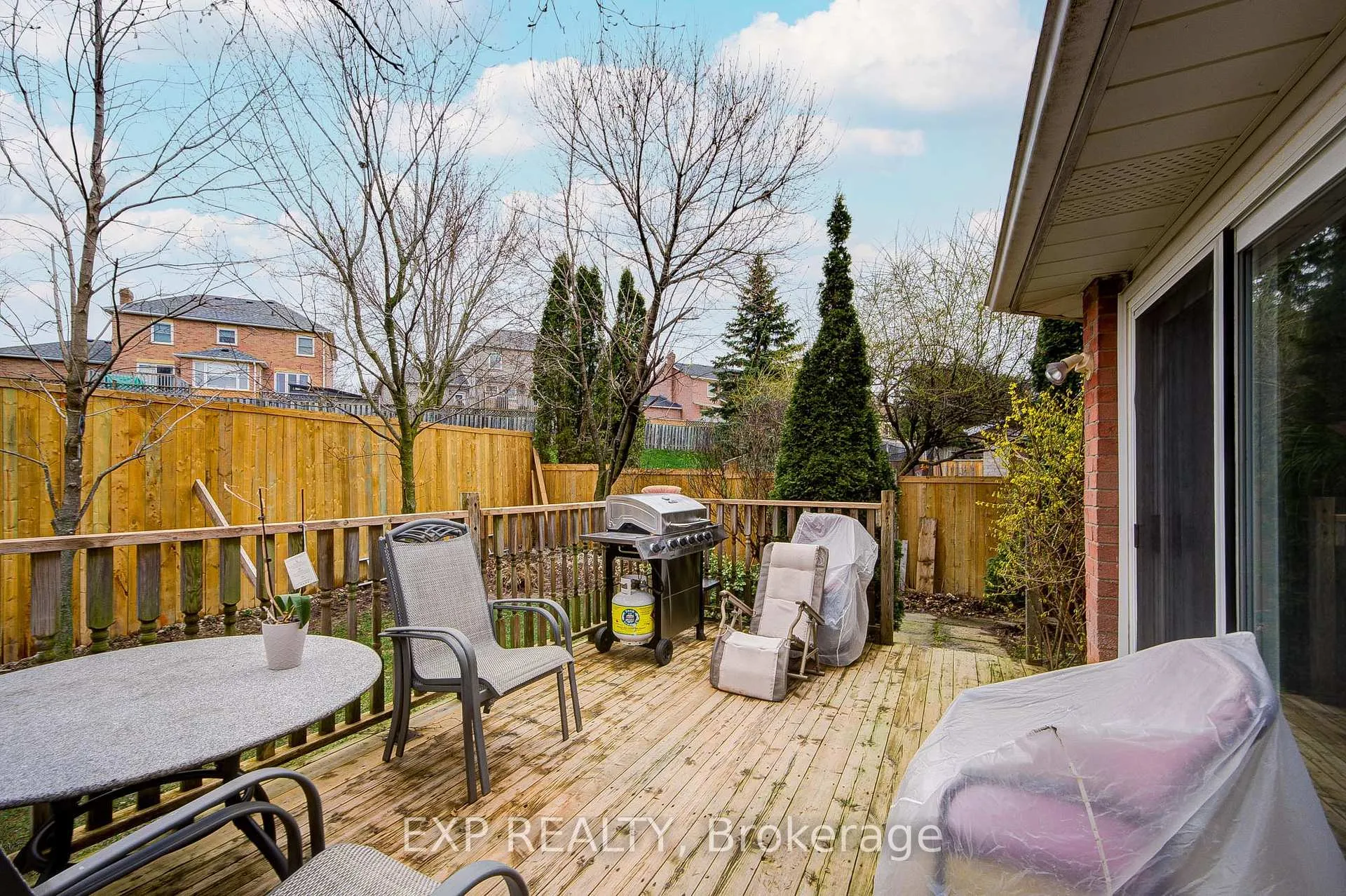 Photo 44 of 207 Stoke Drive, Kitchener — HOMEH
