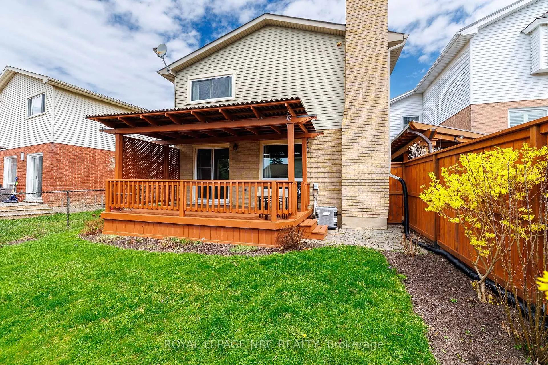 Photo 7 of 30 Baxter Crescent, Thorold, Confederation Heights — HOMEH