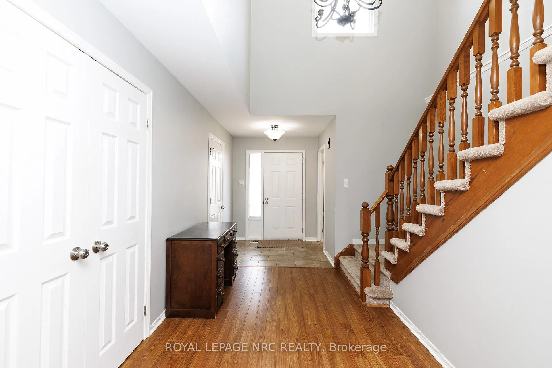 Photo 10 of 30 Baxter Crescent, Thorold, Confederation Heights — HOMEH