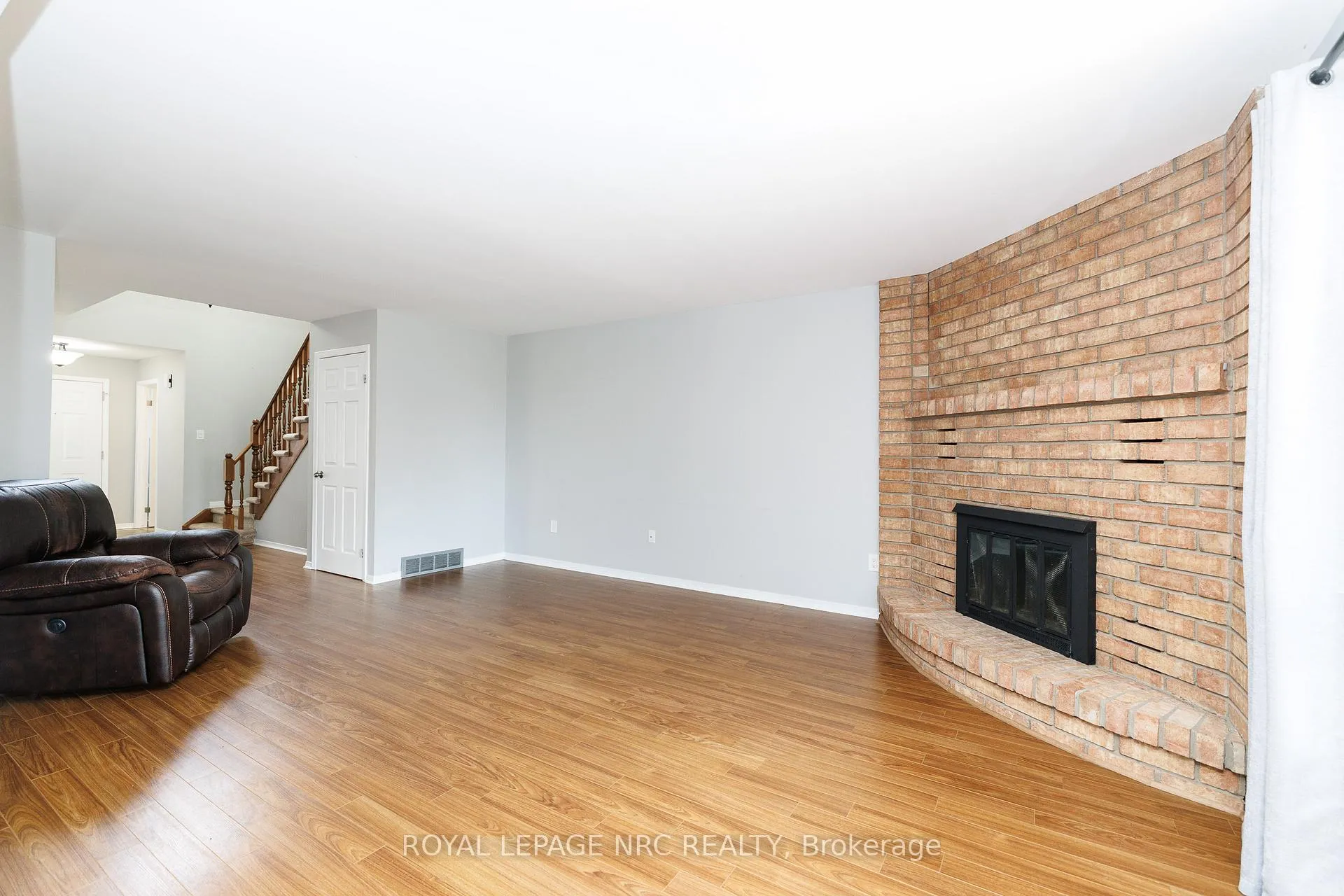 Photo 13 of 30 Baxter Crescent, Thorold, Confederation Heights — HOMEH