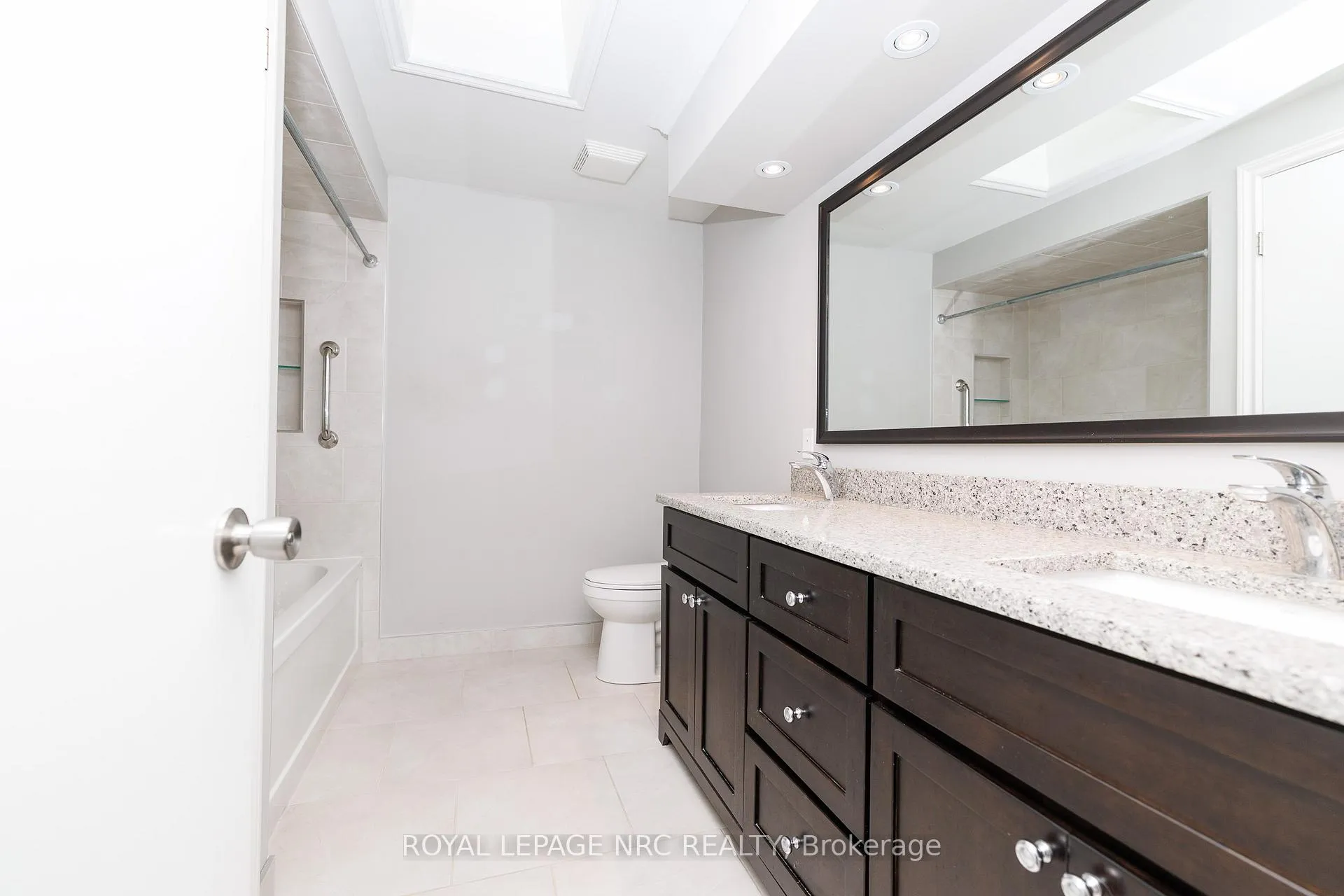 Photo 29 of 30 Baxter Crescent, Thorold, Confederation Heights — HOMEH