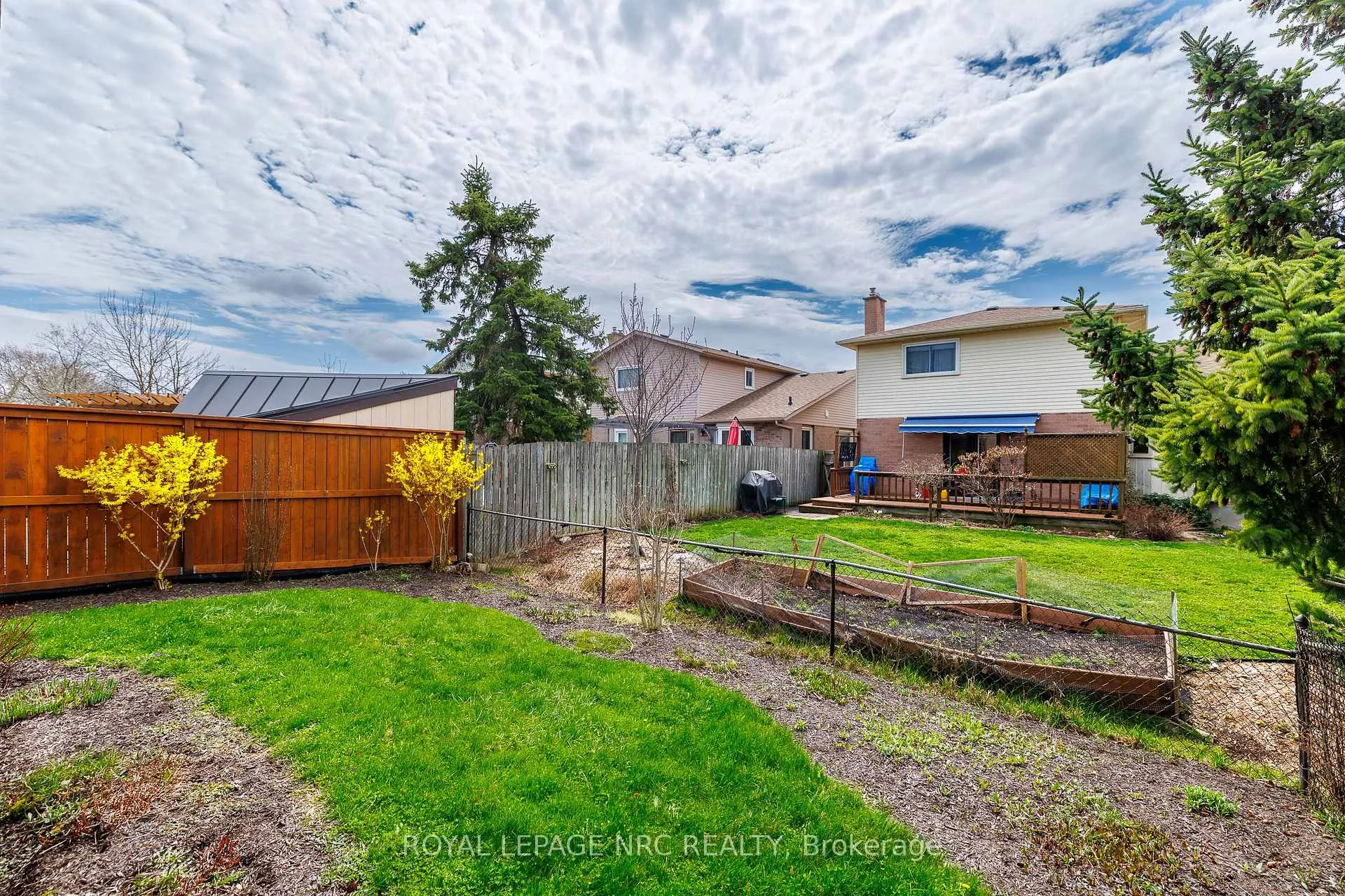 Photo 42 of 30 Baxter Crescent, Thorold, Confederation Heights — HOMEH