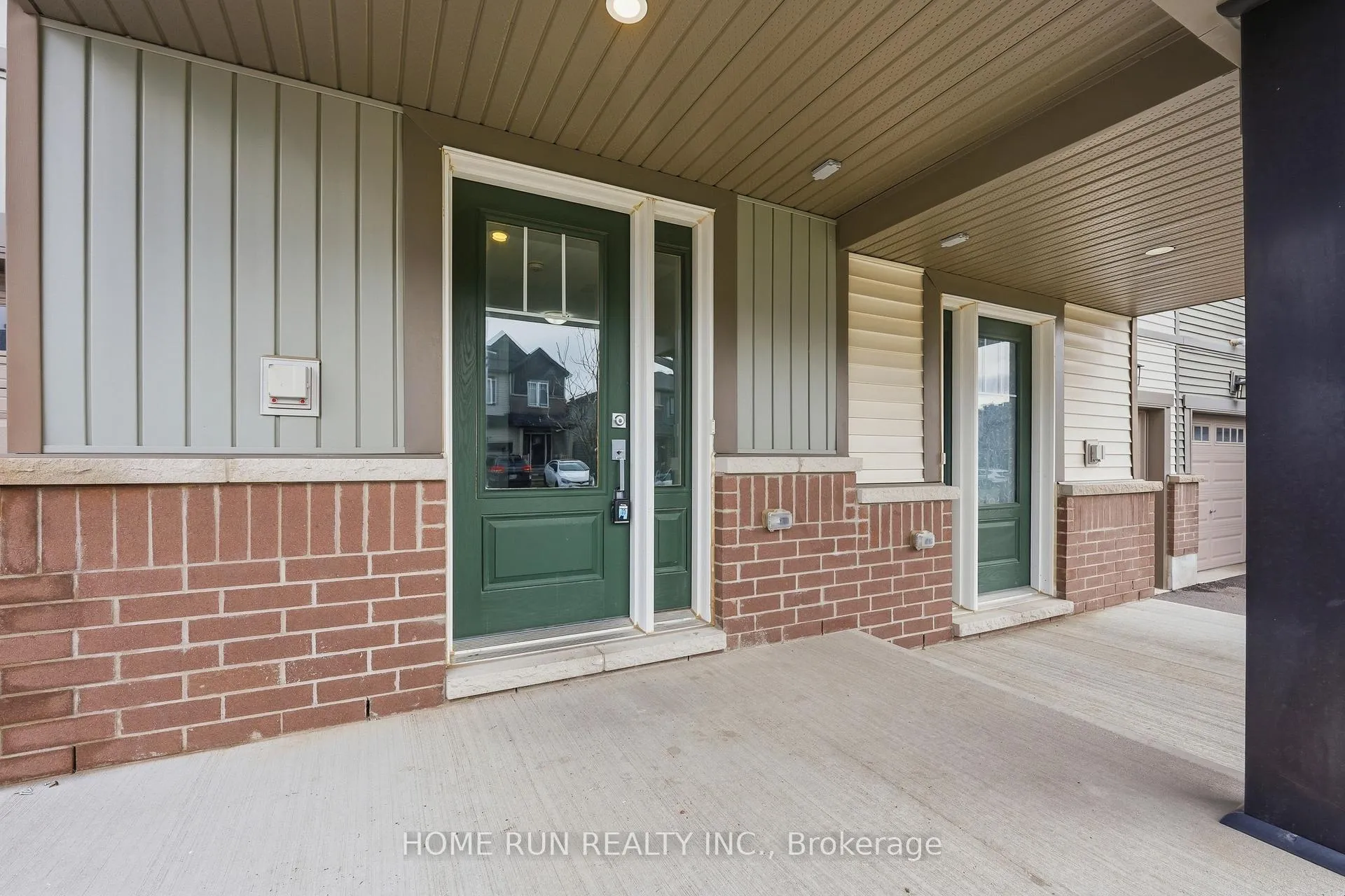 Photo 2 of 60 Teelin Circle, Ottawa, Barrhaven - Half Moon Bay — HOMEH